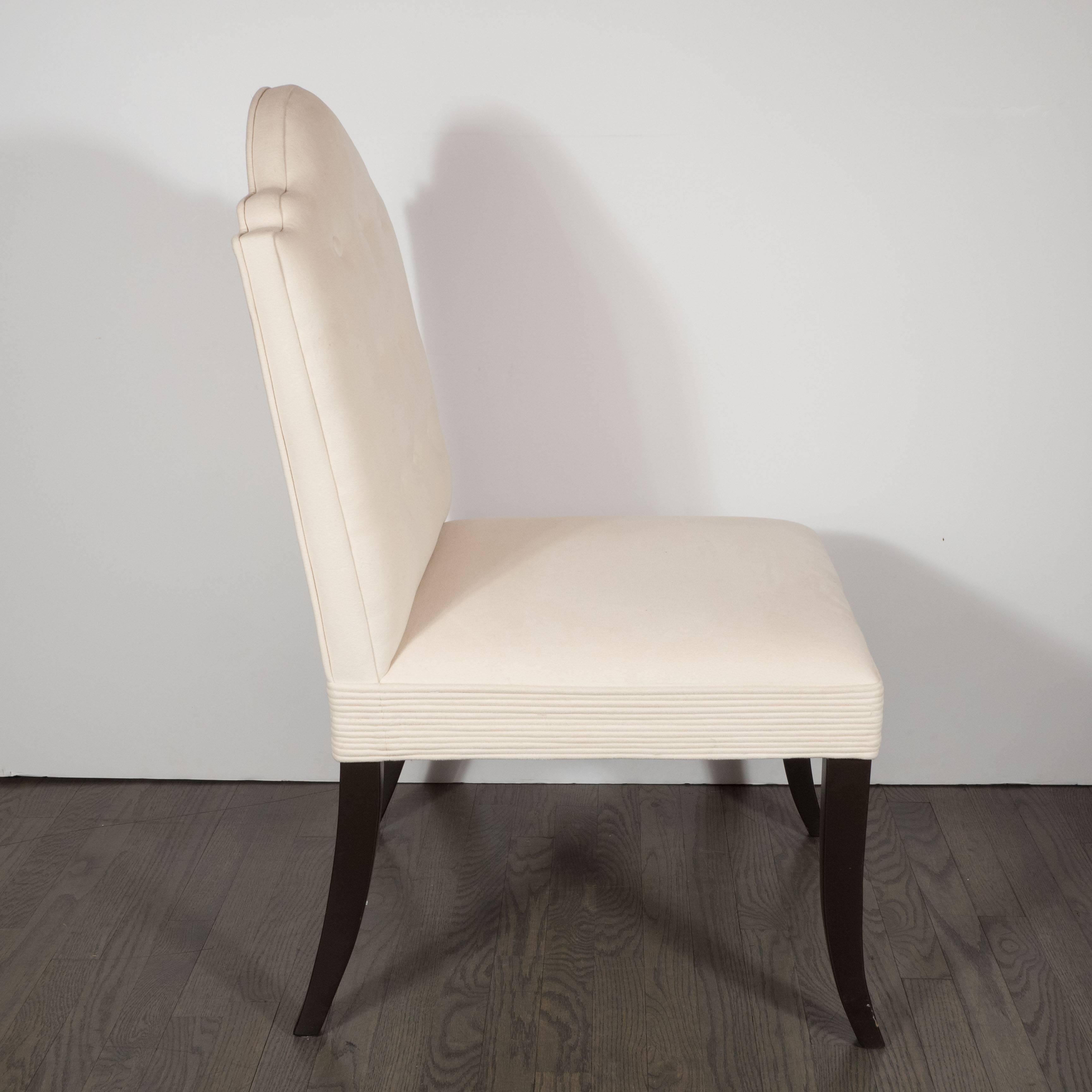 Américain Paire de luxueuses chaises élégantes à dossier en volute tapissées de cachemire Loro Piana en vente