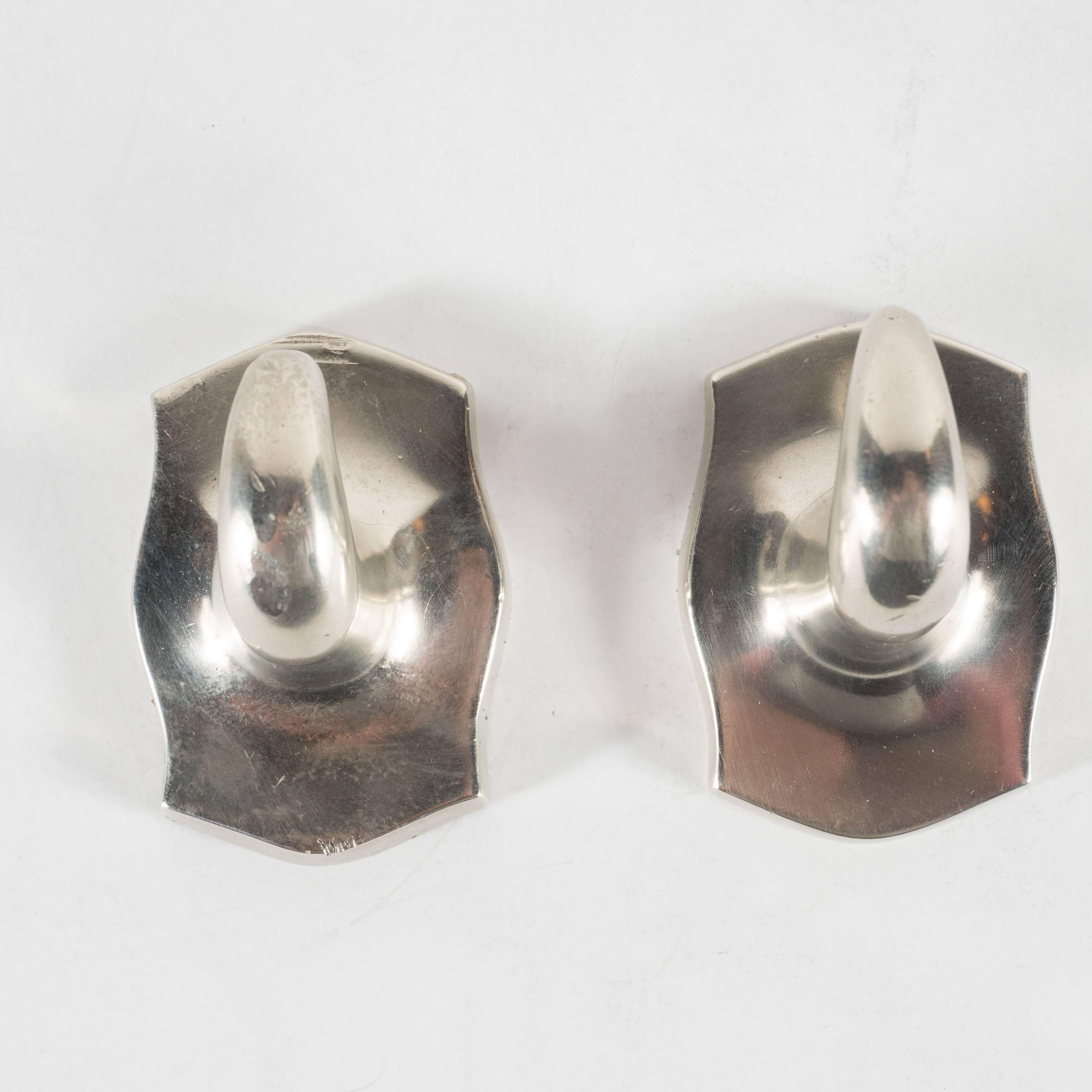 Mid-Century Modernist Pair of Elegant Towel Hooks in Brushed Nickel, American In Excellent Condition In New York, NY