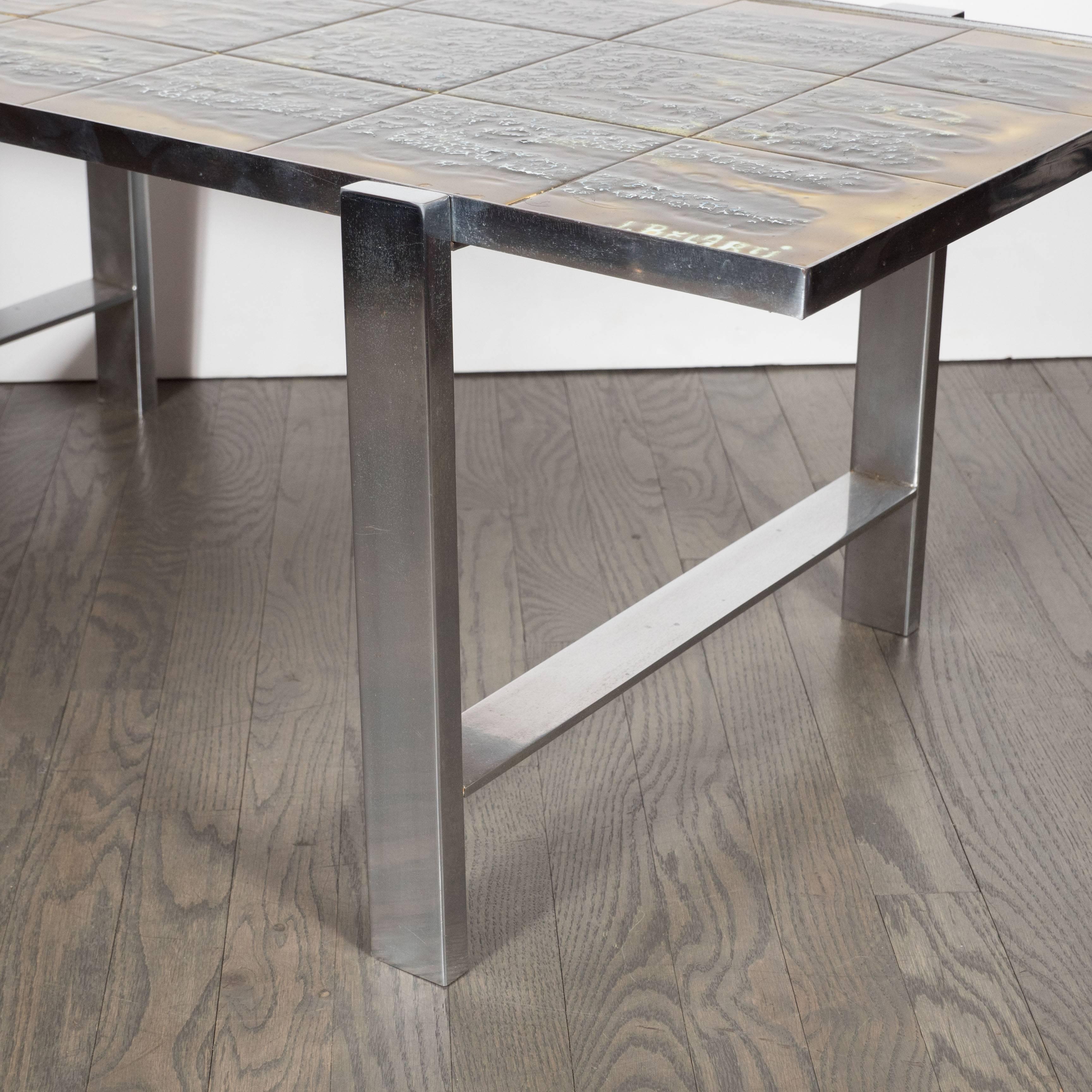 Table basse en céramique carreaux et aluminium poli du milieu du siècle dernier de Juliette Belarti en vente 2