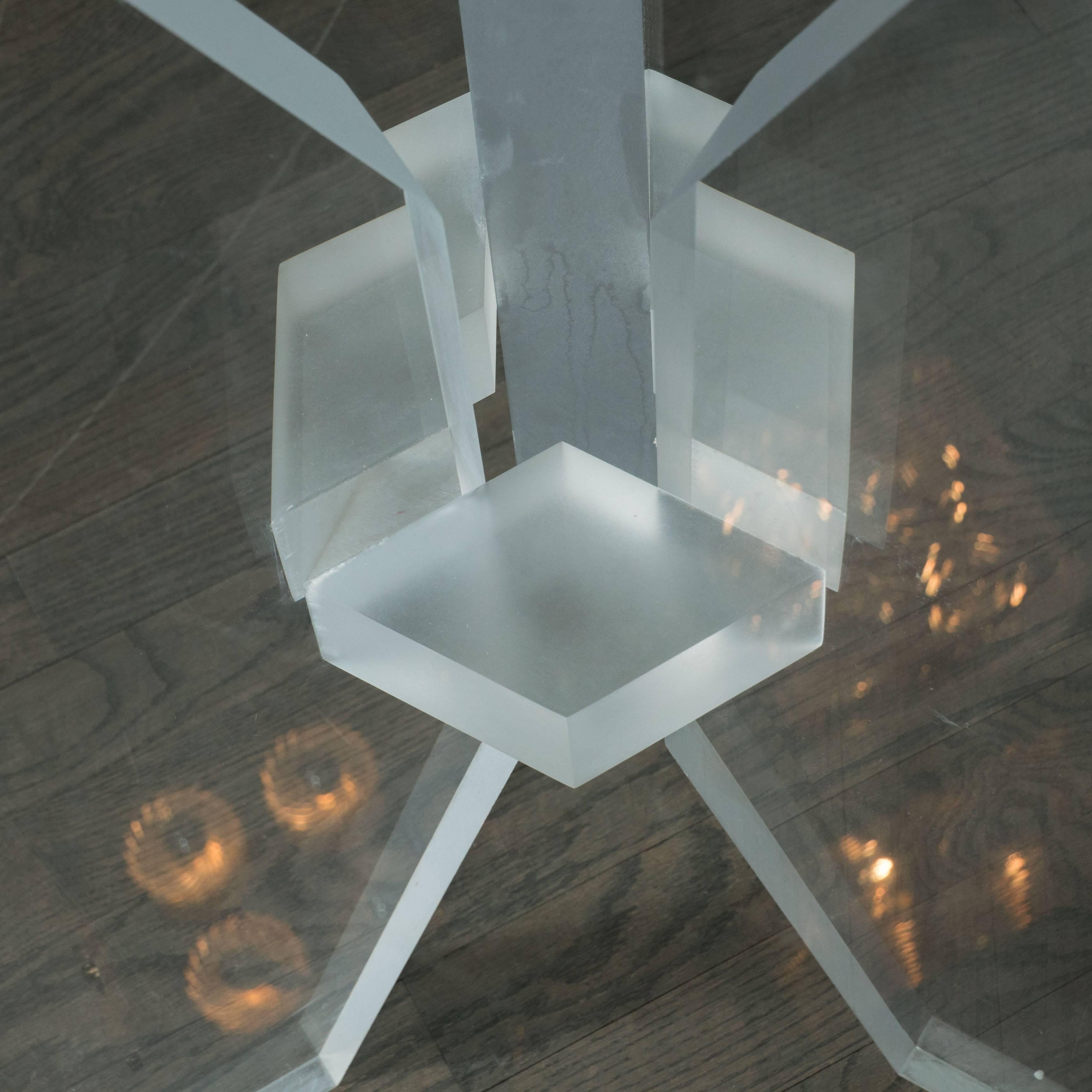 Mid-Century Modernist Sculptural Faceted Lucite and Bevelled Glass Dining Table  1
