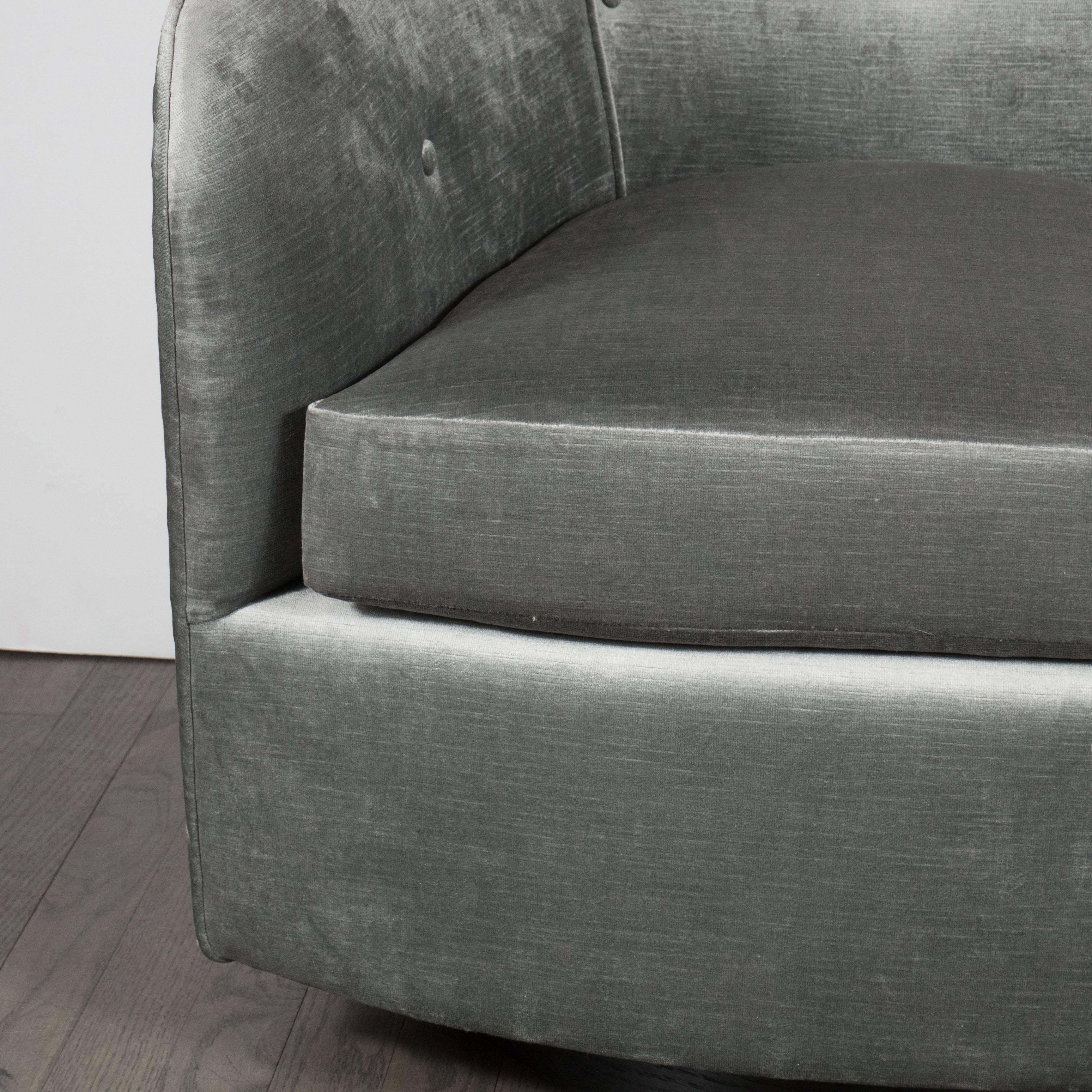 Late 20th Century Pair of Milo Baughman Swivel Chairs in Platinum Velvet with Tufted Detailing