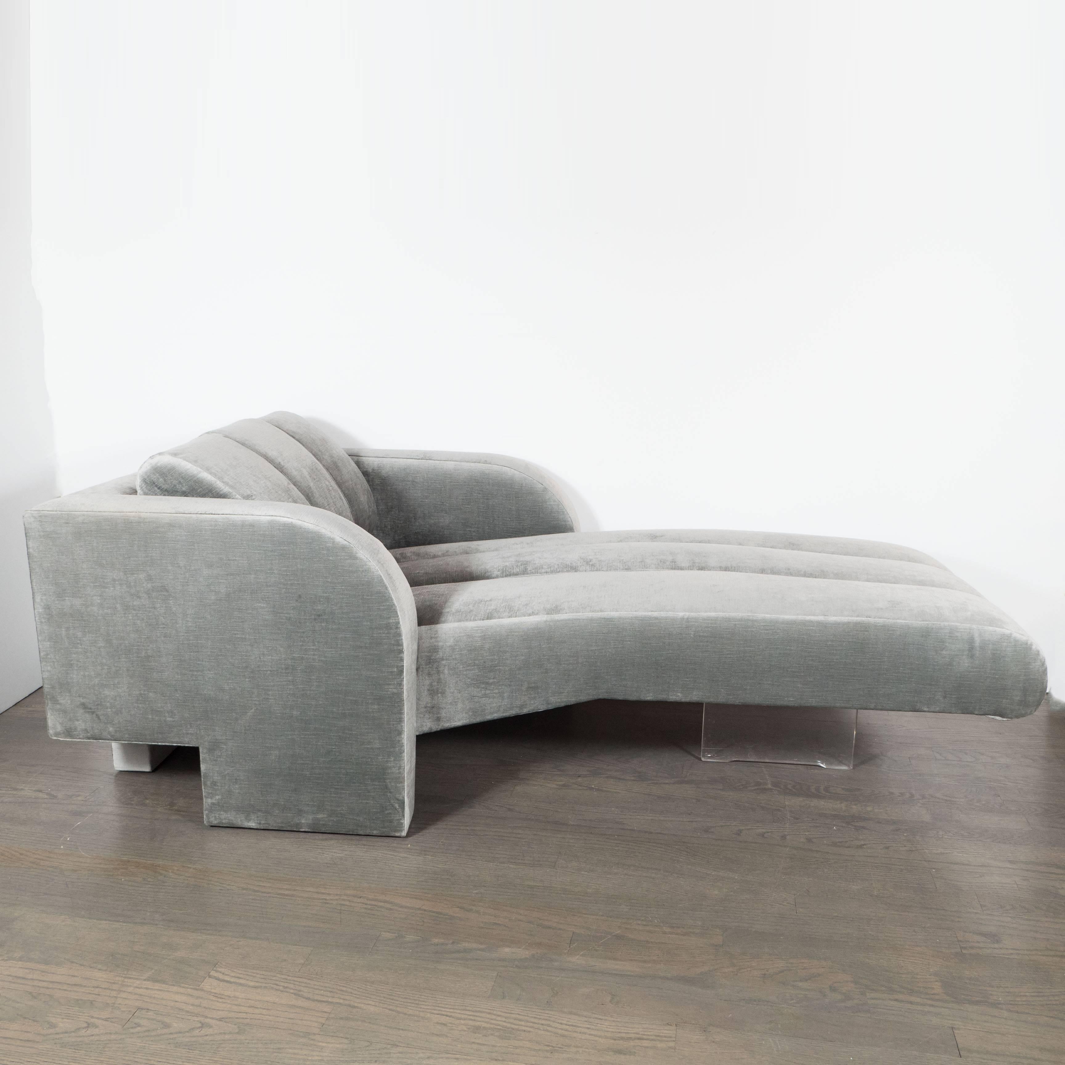 Mid-Century Modern Omnibus Series chaise longue in platinum velvet upholstery by Vladimir Kagan. A square seat-back with wide, curved arms support a three-banded pillow and seat. Newly upholstered in a luxe smoked platinum gray velvet fabric. A