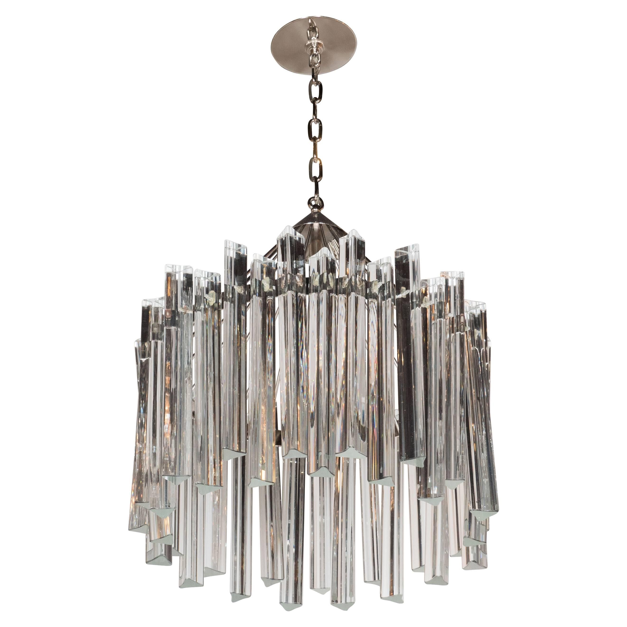 Sophisticated Mid-Century Single-Tier Stepped Triedre Chandelier by Camer
