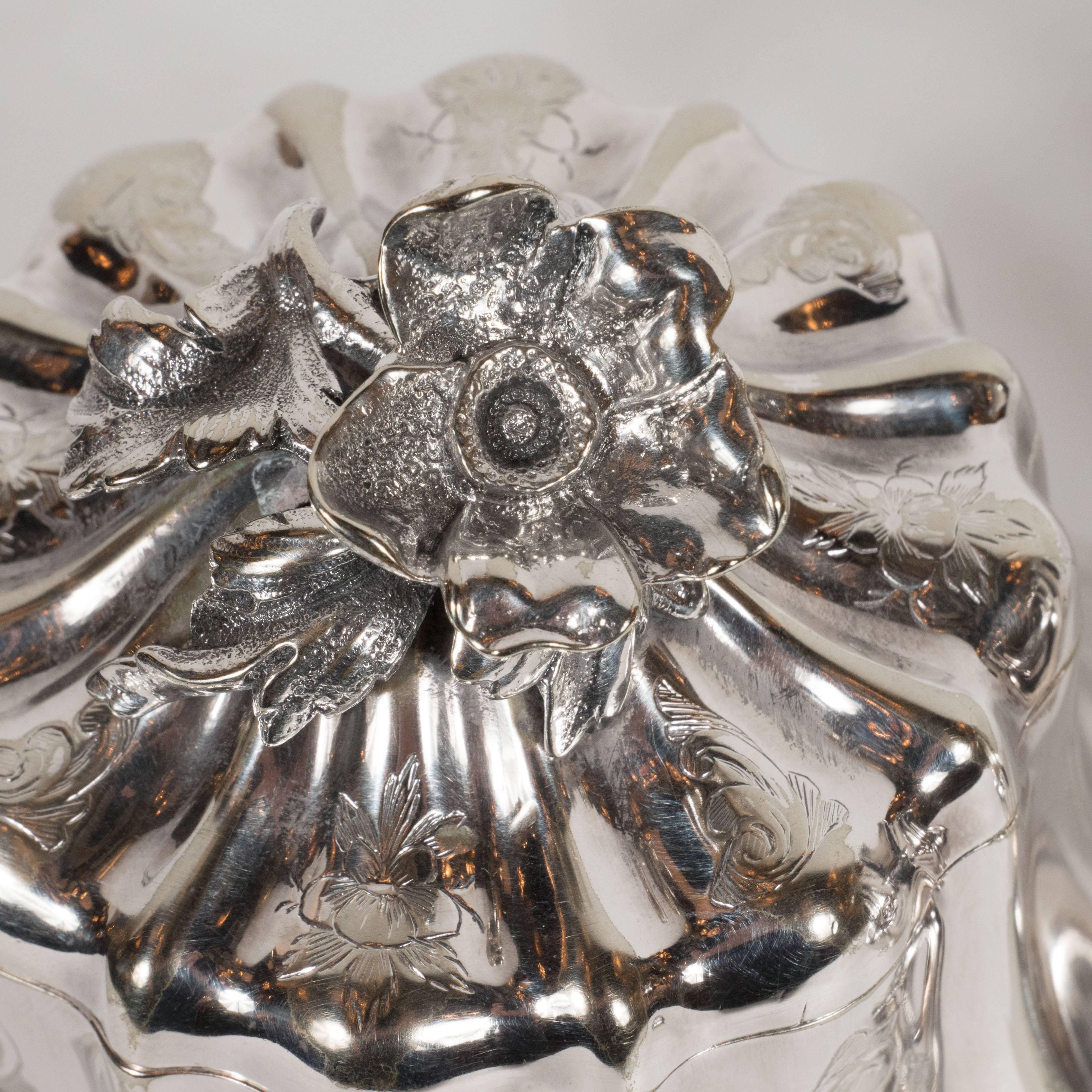 Elegant Neoclassical Silverplated Coffee/Tea Service by Elkington & Co. In Good Condition In New York, NY