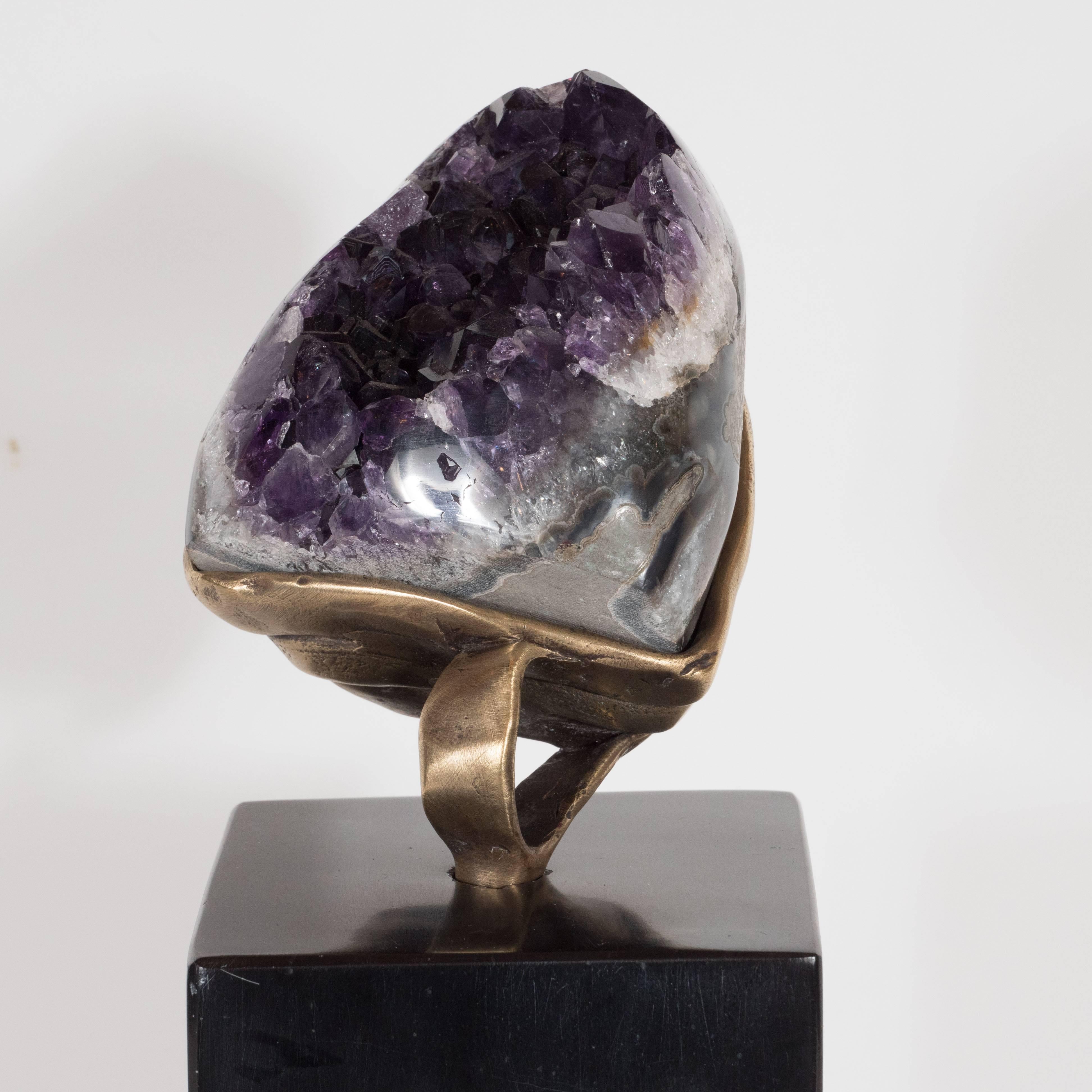 geode display stand