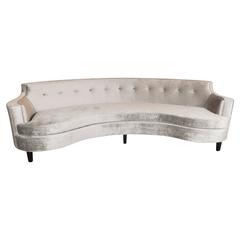 Glamorous 1940s Hollywood Curved Sofa in Smoked Platinum Velvet