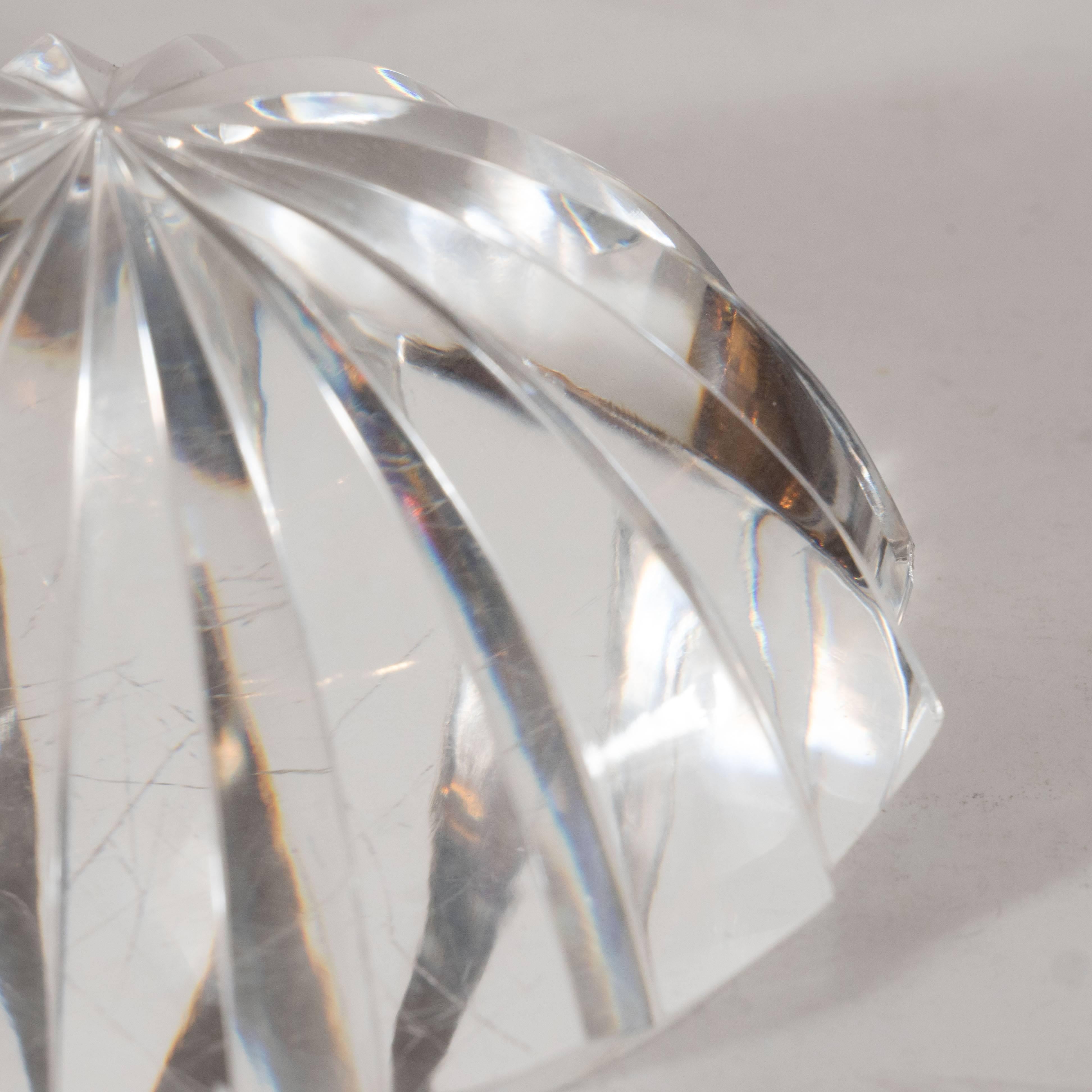 Brilliant Mid-Century Modernist Crystal Baccarat Paperweight In Excellent Condition In New York, NY