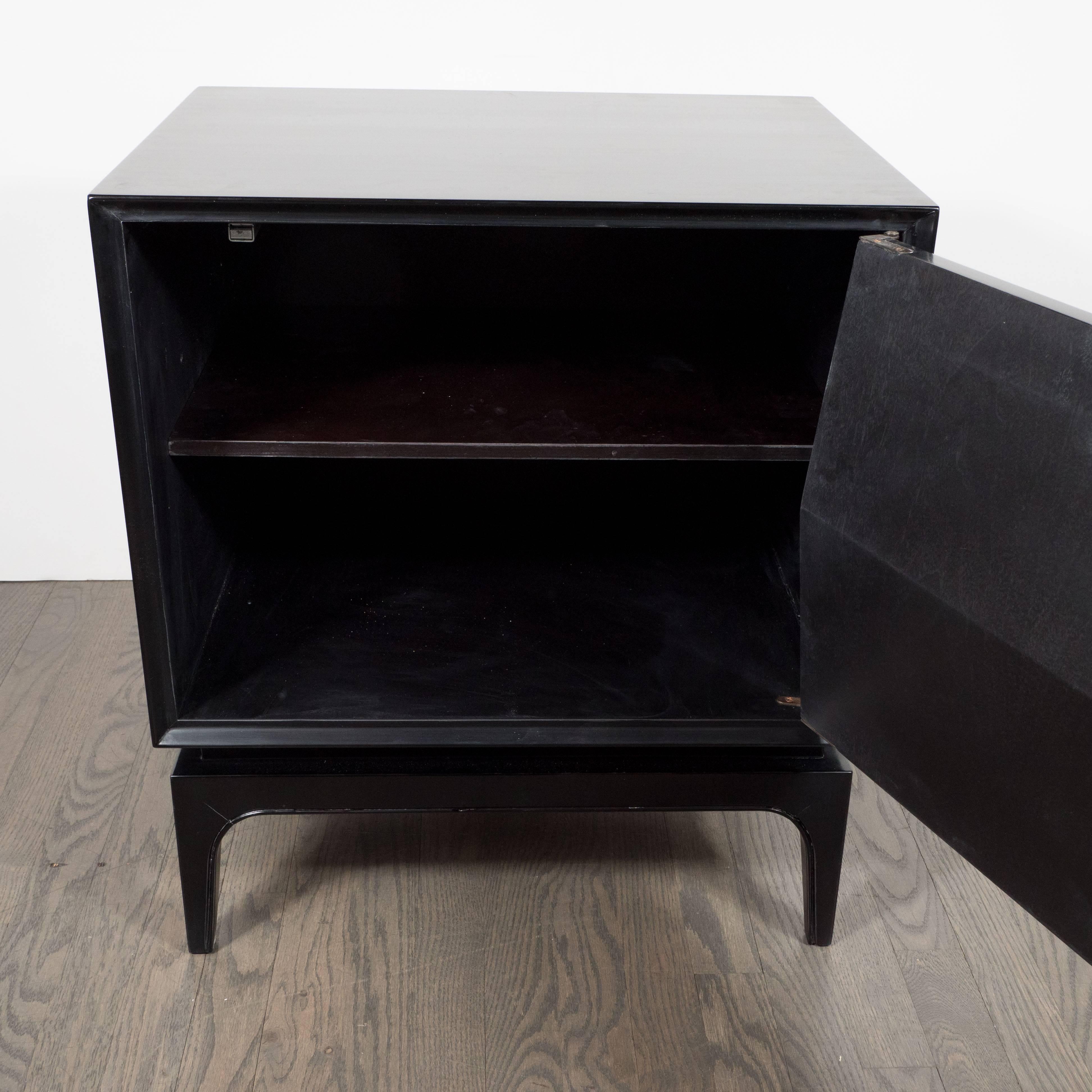 American Sculptural Pair of Ebonized Walnut Nightstands or End Tables with Diamond Front