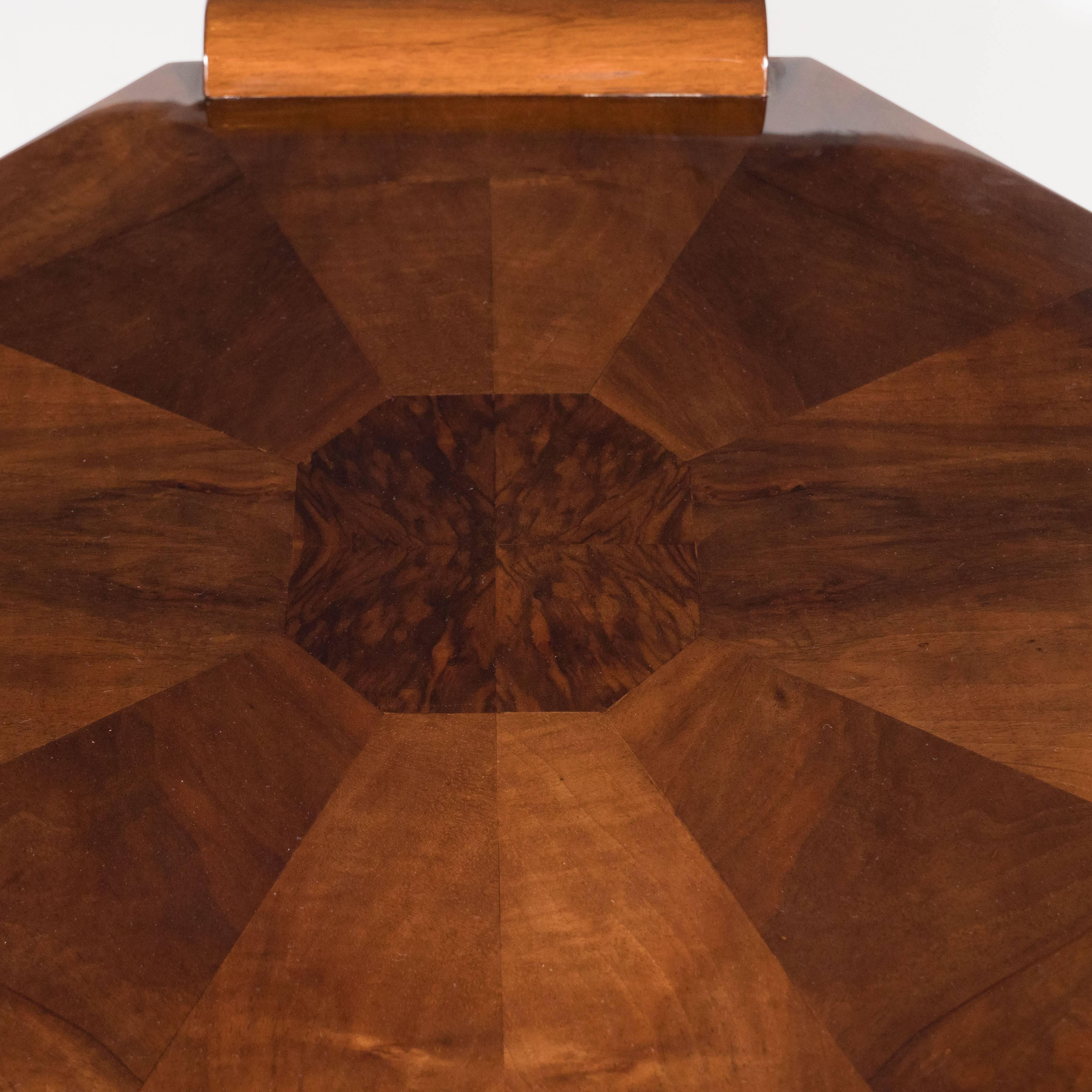Elegant Art Deco Octagonal Side Occasional Table in Exotic Book-Matched Walnut 2