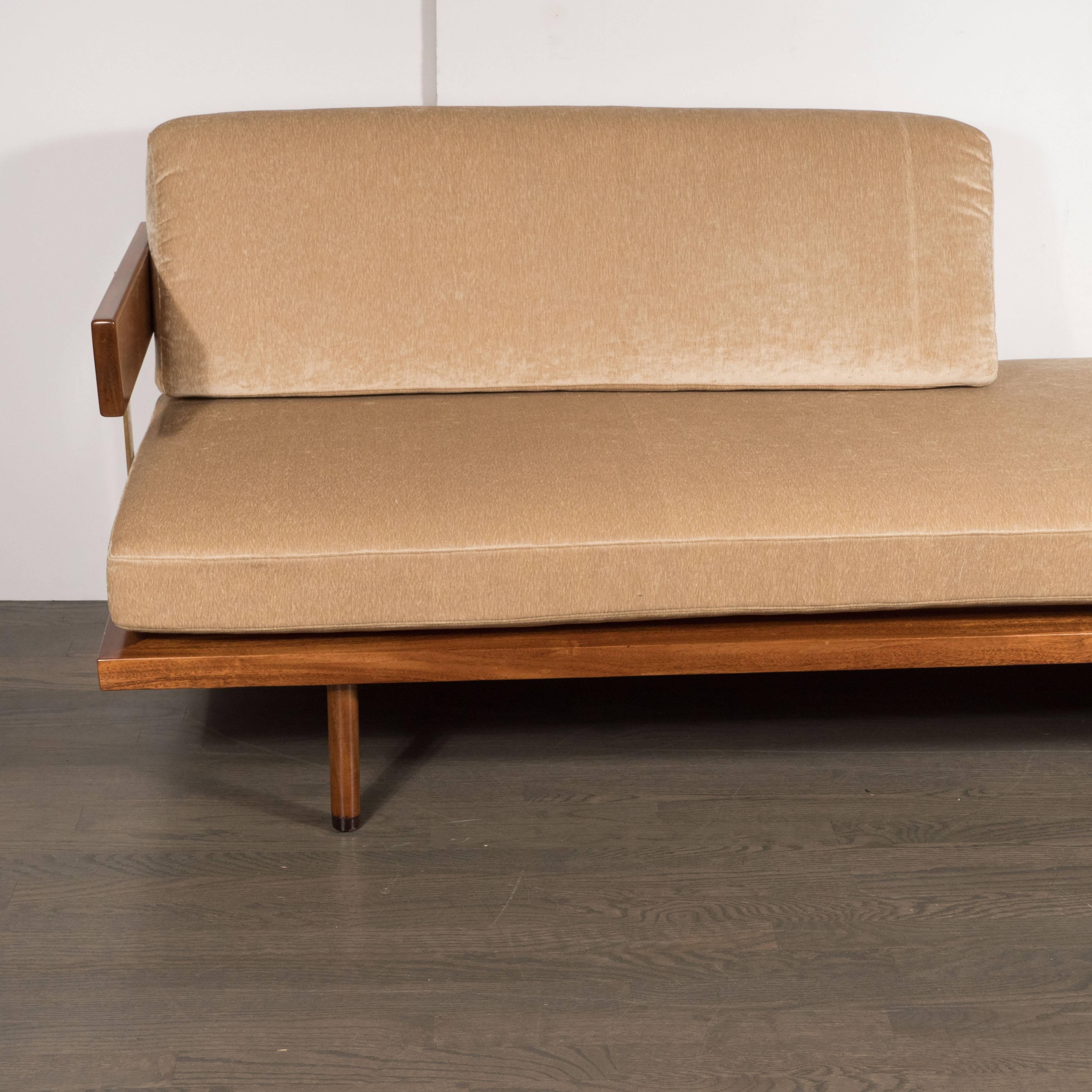 Midcentury Chaise by Harvey Probber with Mahogany and Brass Supports In Excellent Condition In New York, NY