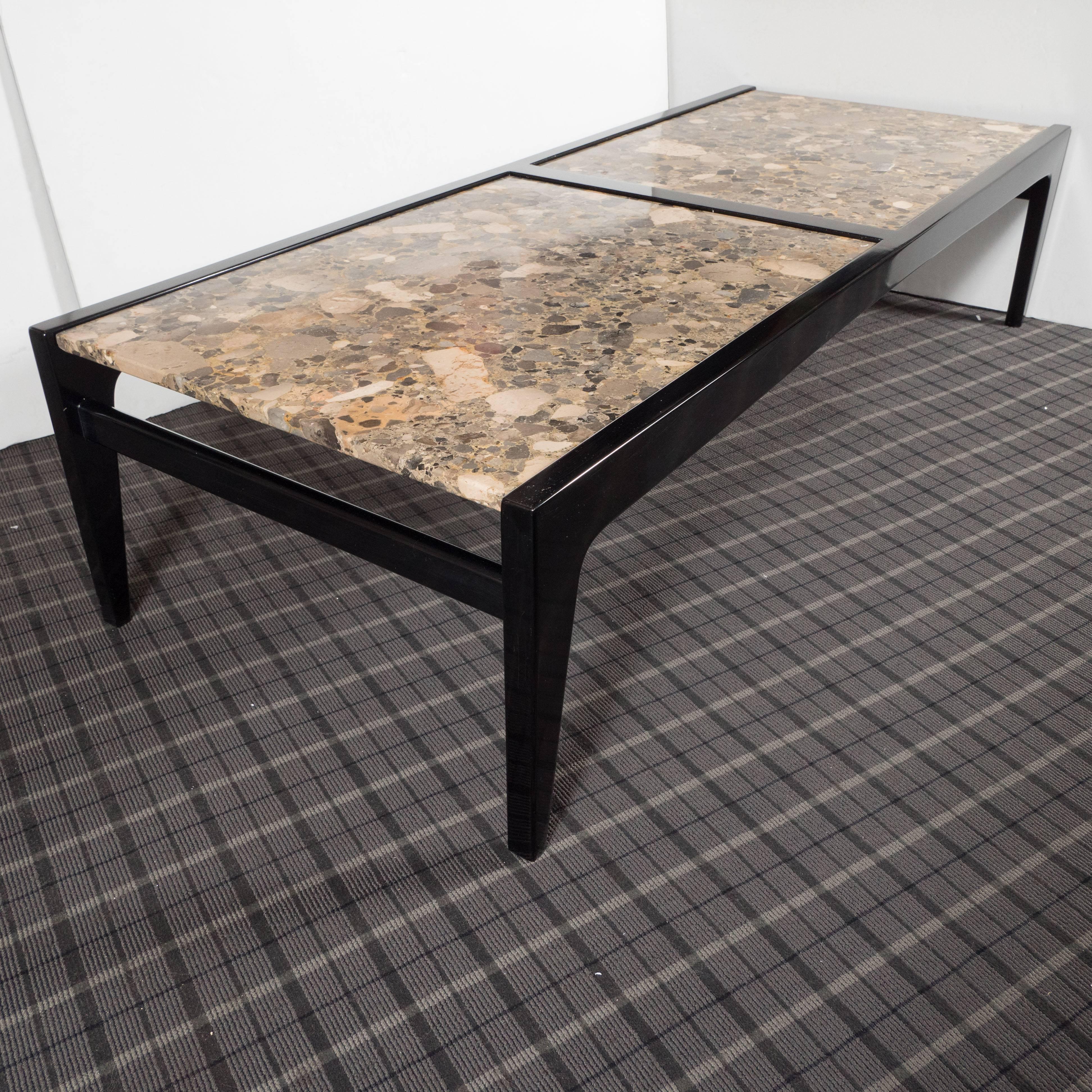 Table moderniste du milieu du siècle en noyer ébénisé avec plateau en granit métamorphique  Excellent état - En vente à New York, NY