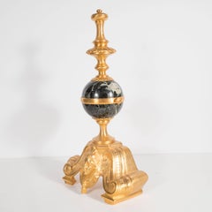 Antico Chenets/Andirons in bronzo dorato e marmo verde in stile Luigi XVI