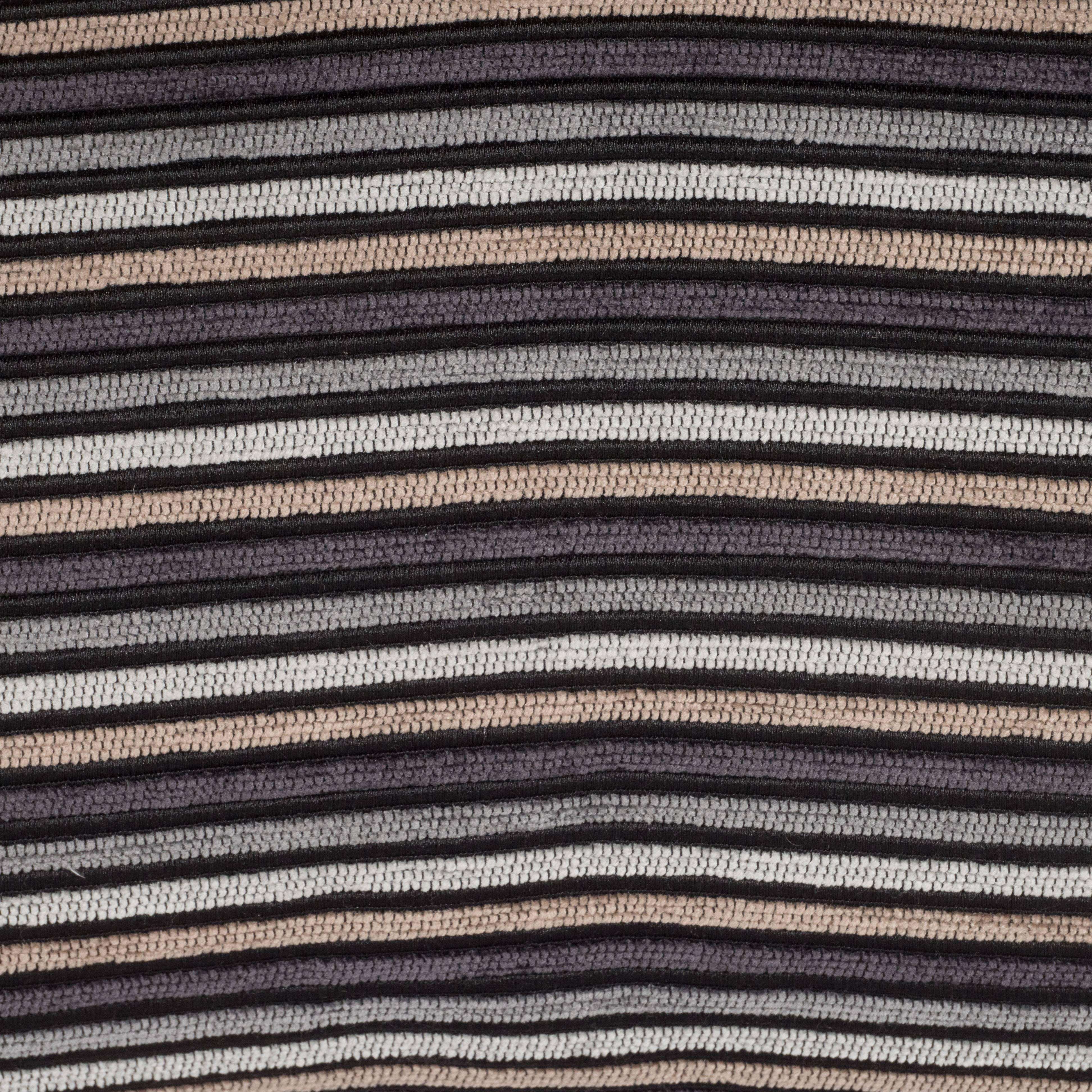 Pair of Modern Rectangular Striped Velvet Pillows in Neutral Silver & Gold Tones For Sale 1