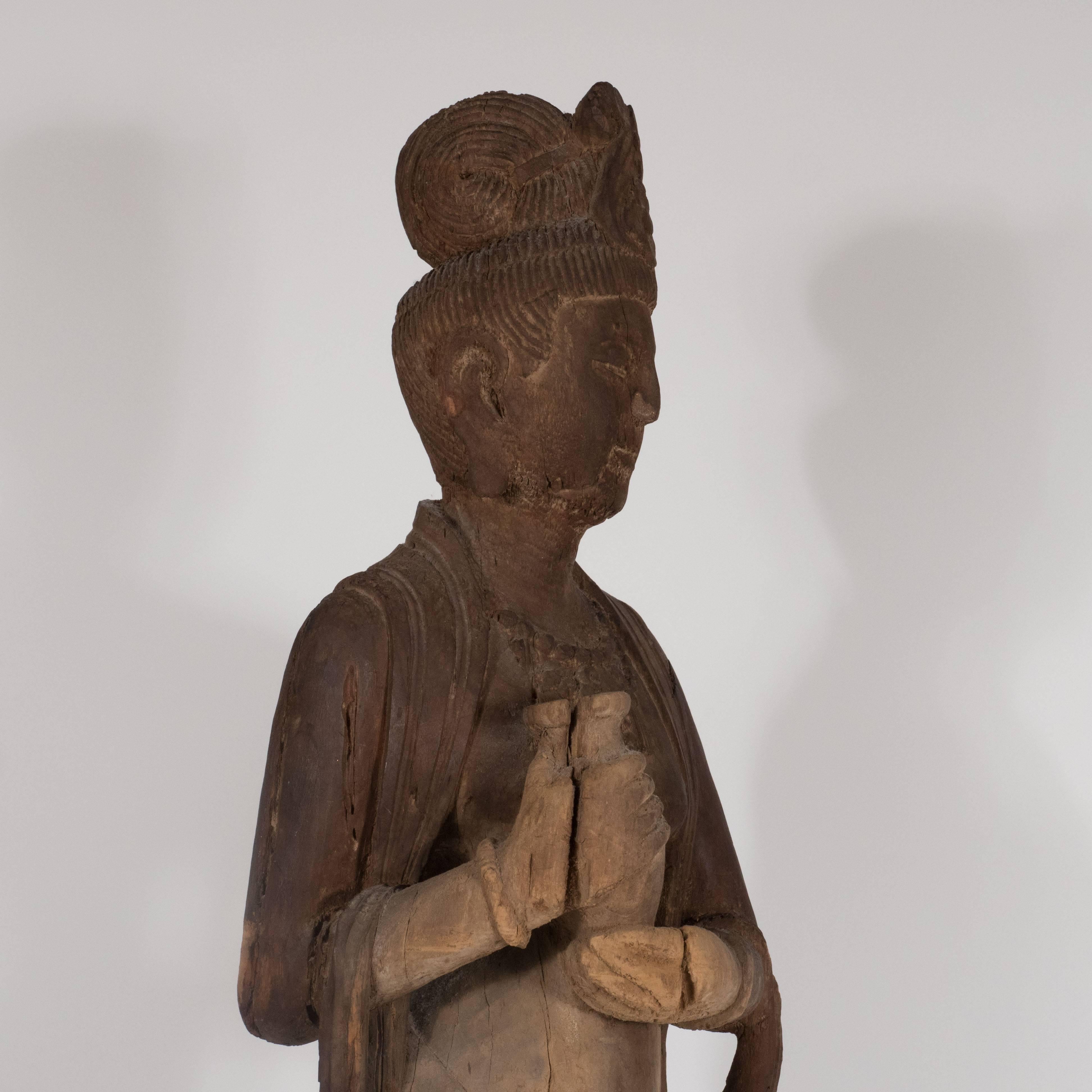 18th Century Hand-Carved Jichi Wood Guanyin Figure In Excellent Condition For Sale In New York, NY