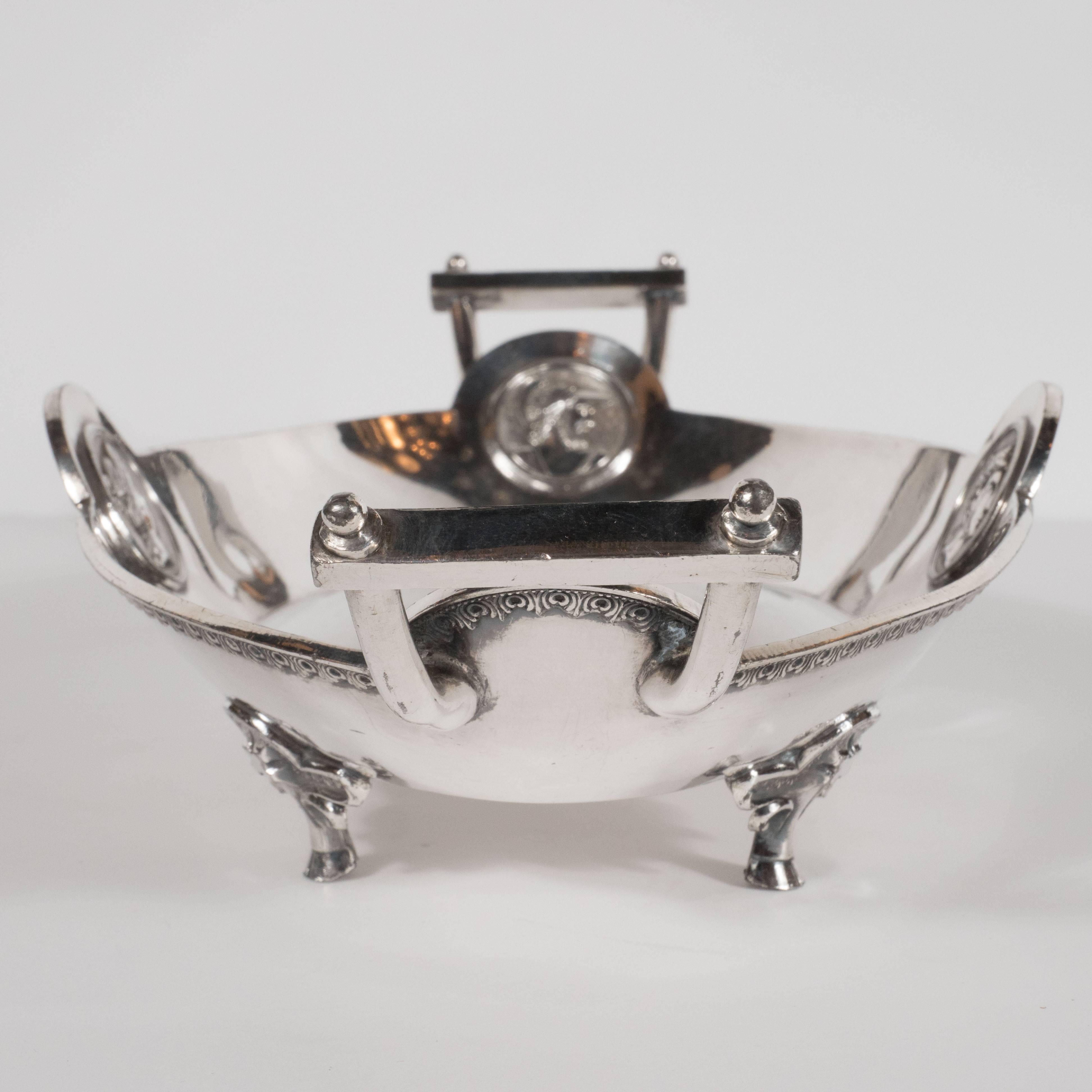 Redfield & Rice Silver Plated Etruscan Handled Bowl with Classical Motifs In Excellent Condition For Sale In New York, NY