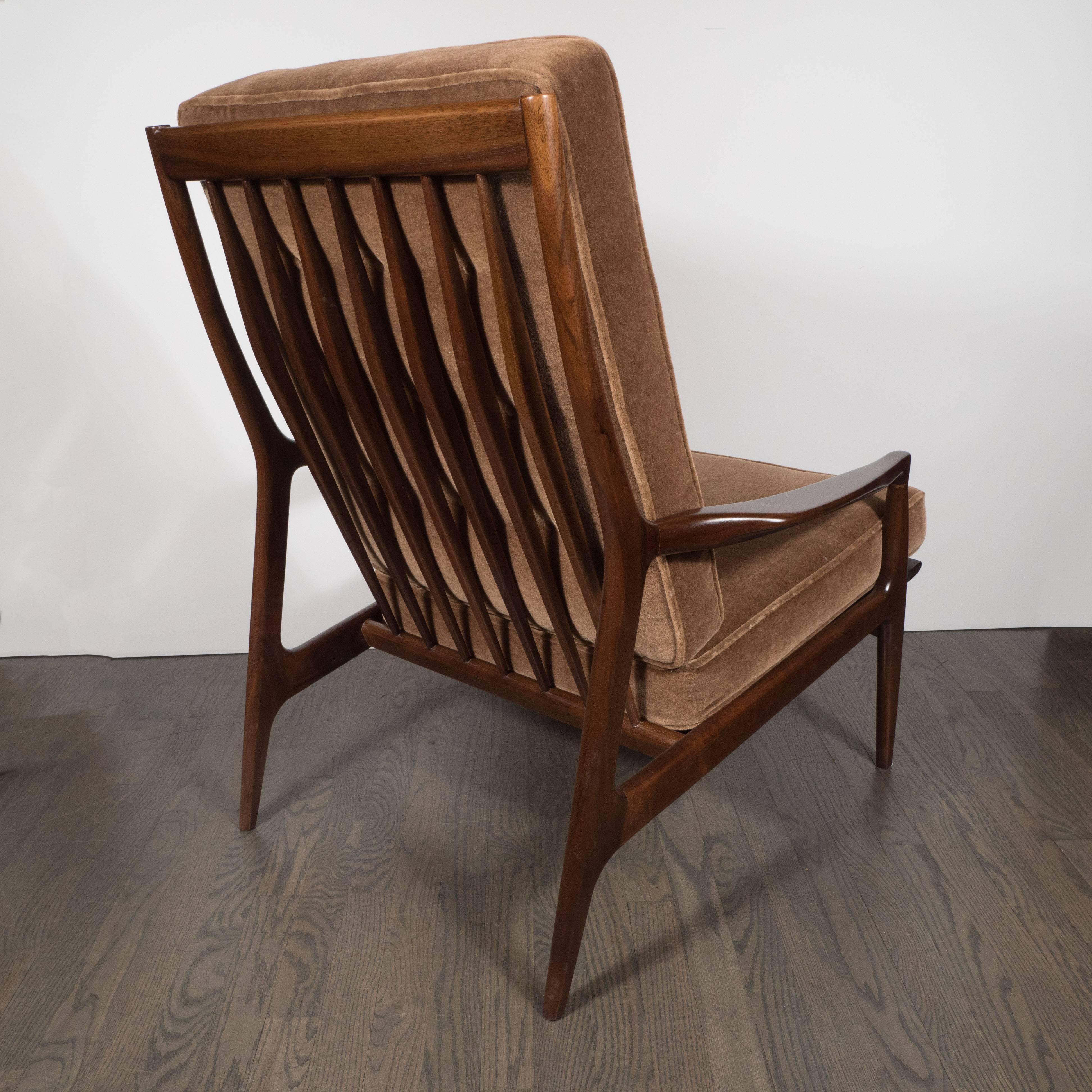 Mid-Century Modern Hand Rubbed Walnut Armchair in Brown Mohair by Milo Baughman In Excellent Condition In New York, NY