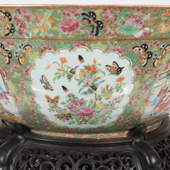 Important "Mandarin" Style Rose Medallion Chinese Export Ceramic Bowl