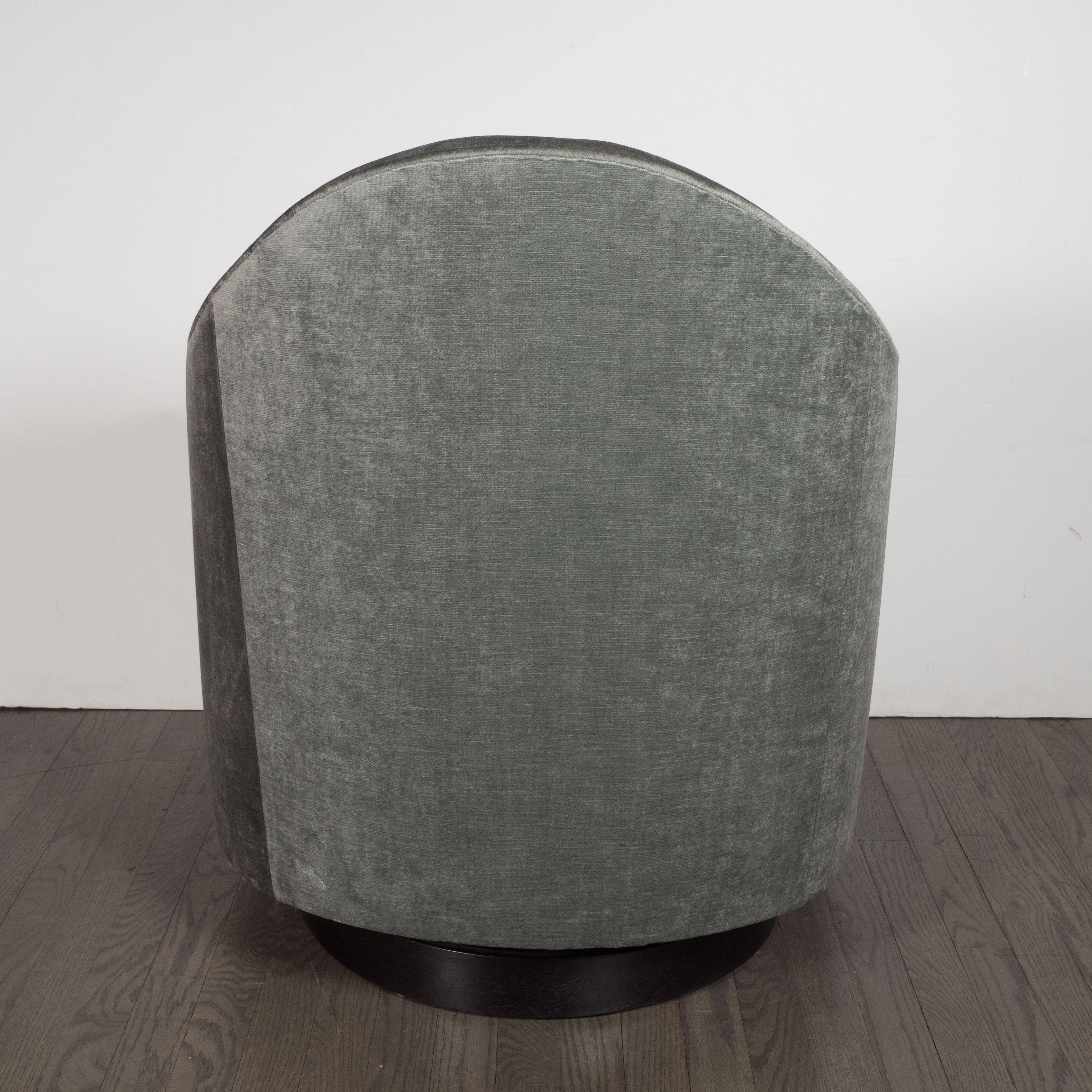 Ebonized Mid-Century Modern Swivel Chair in Smoked Platinum Velvet by Milo Baughman