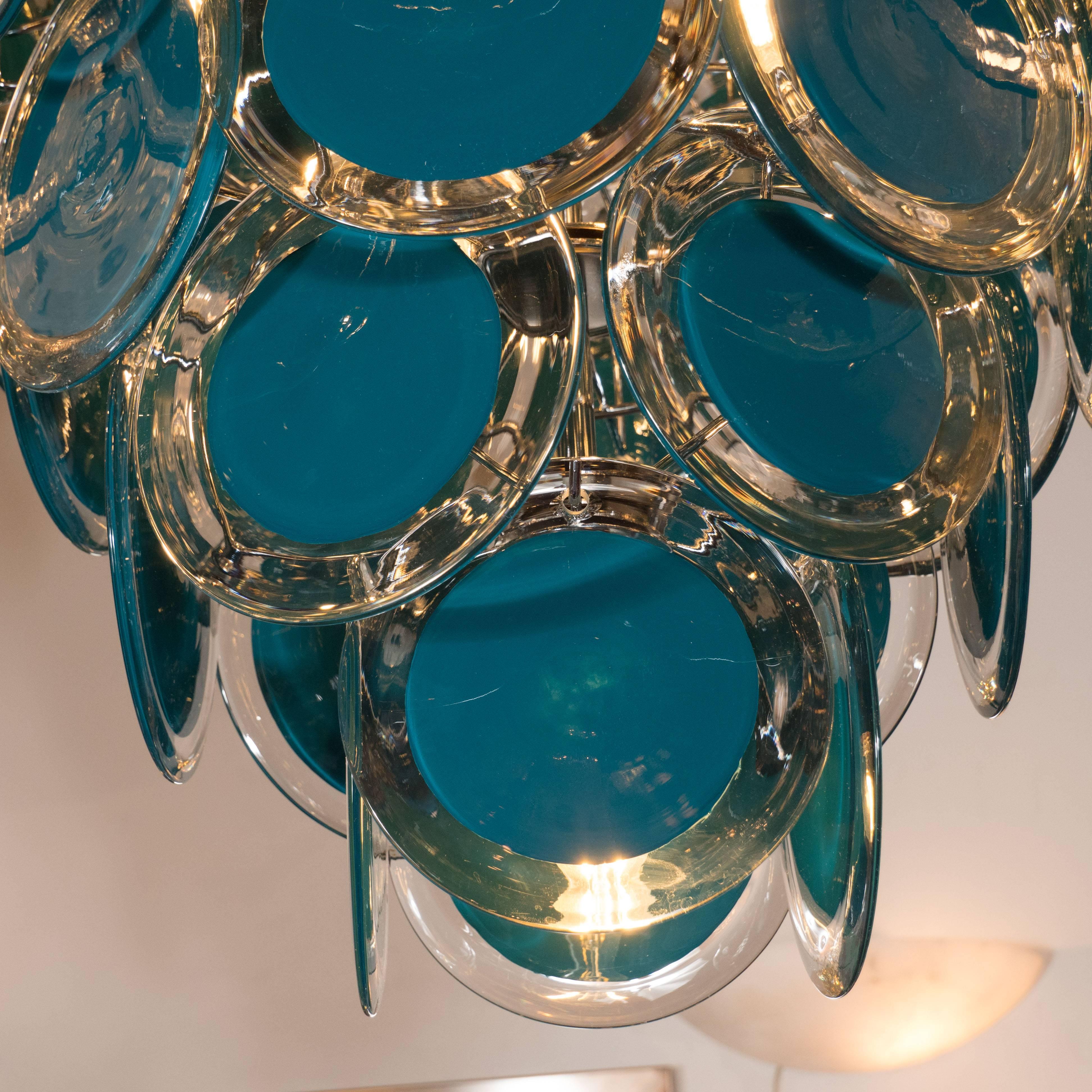 Modernistischer Chrom-Murano-Kronleuchter der Moderne mit Keramikblauen und klaren Scheiben im Angebot 2