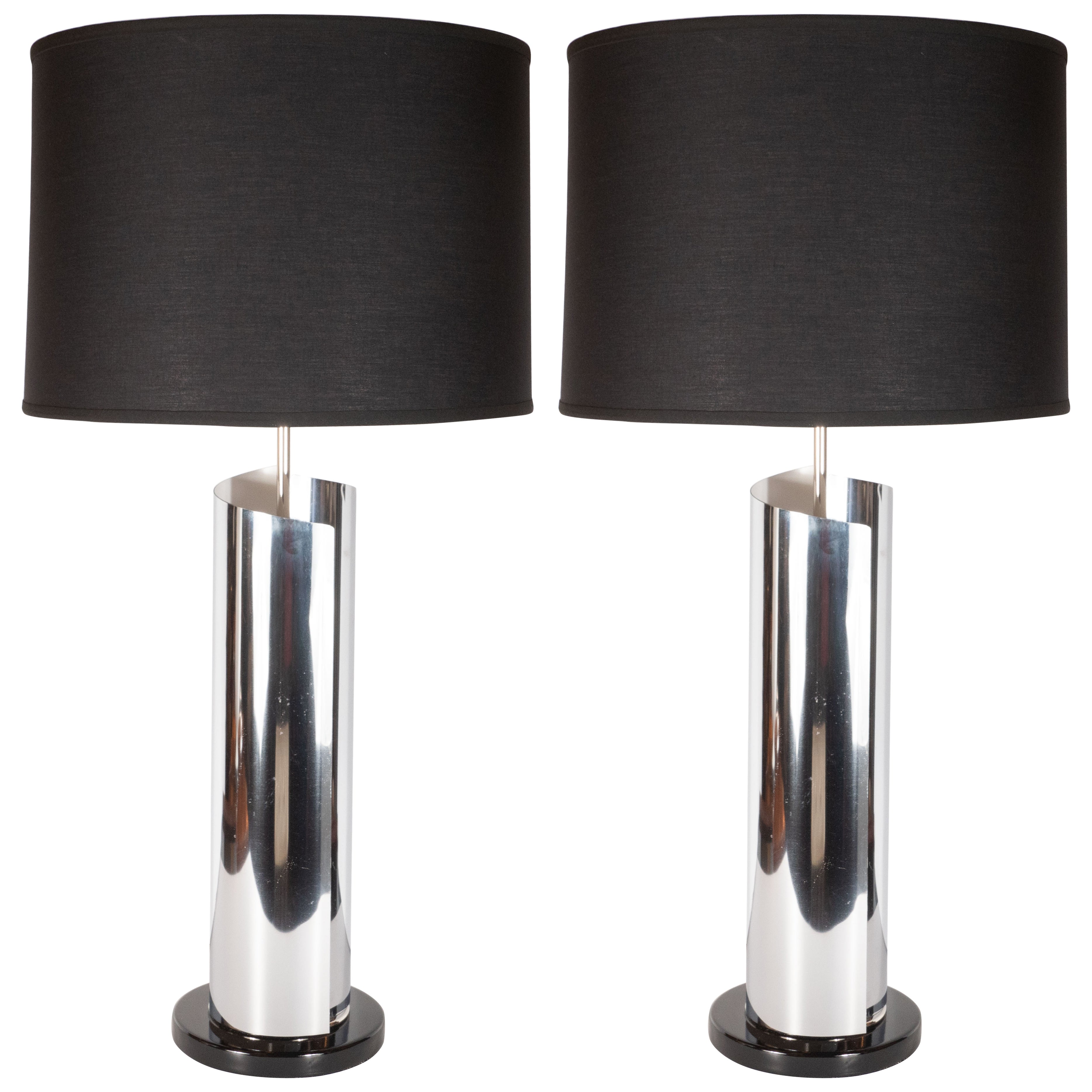 MidCentury Modern Black and Gold Table Lamp For Sale at 1stDibs