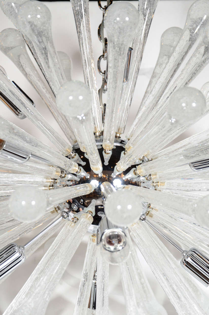 Sputnik aus mundgeblasenem Muranoglas mit Chrombeschlägen, transluzent, modernistischer Stil (Moderne der Mitte des Jahrhunderts) im Angebot