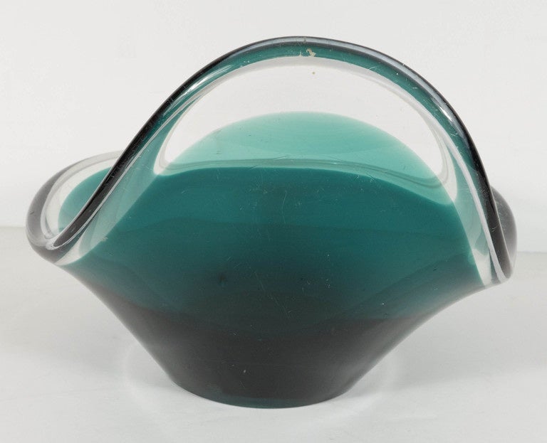 Mid-Century Modern Hand Blown Murano Glass Wave Bowl in Emerald and Smoked Clear In Excellent Condition In New York, NY