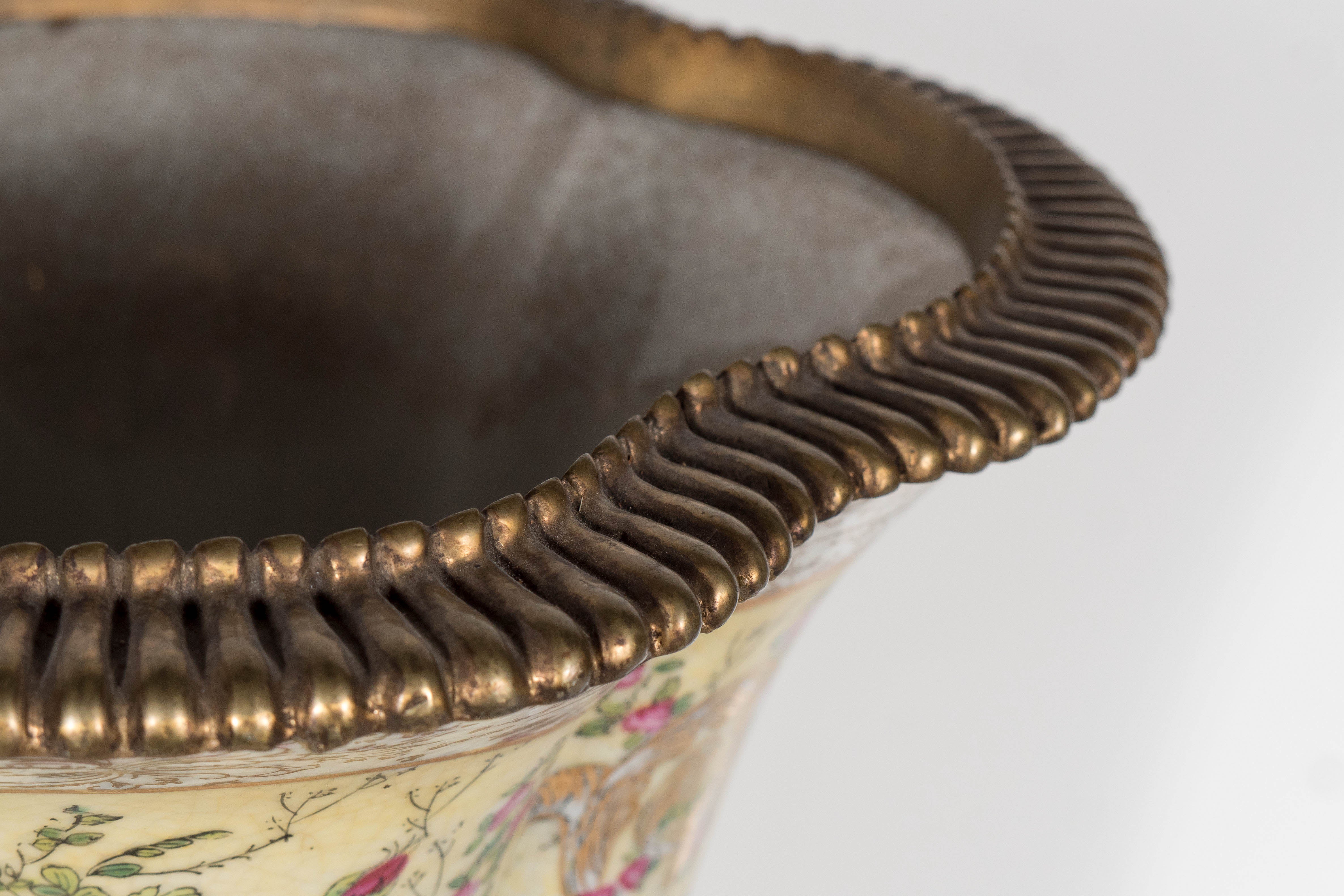 Porcelain Vase with Flora and Foliate Motifs, Brass Pedestal and Gilt Accent 3