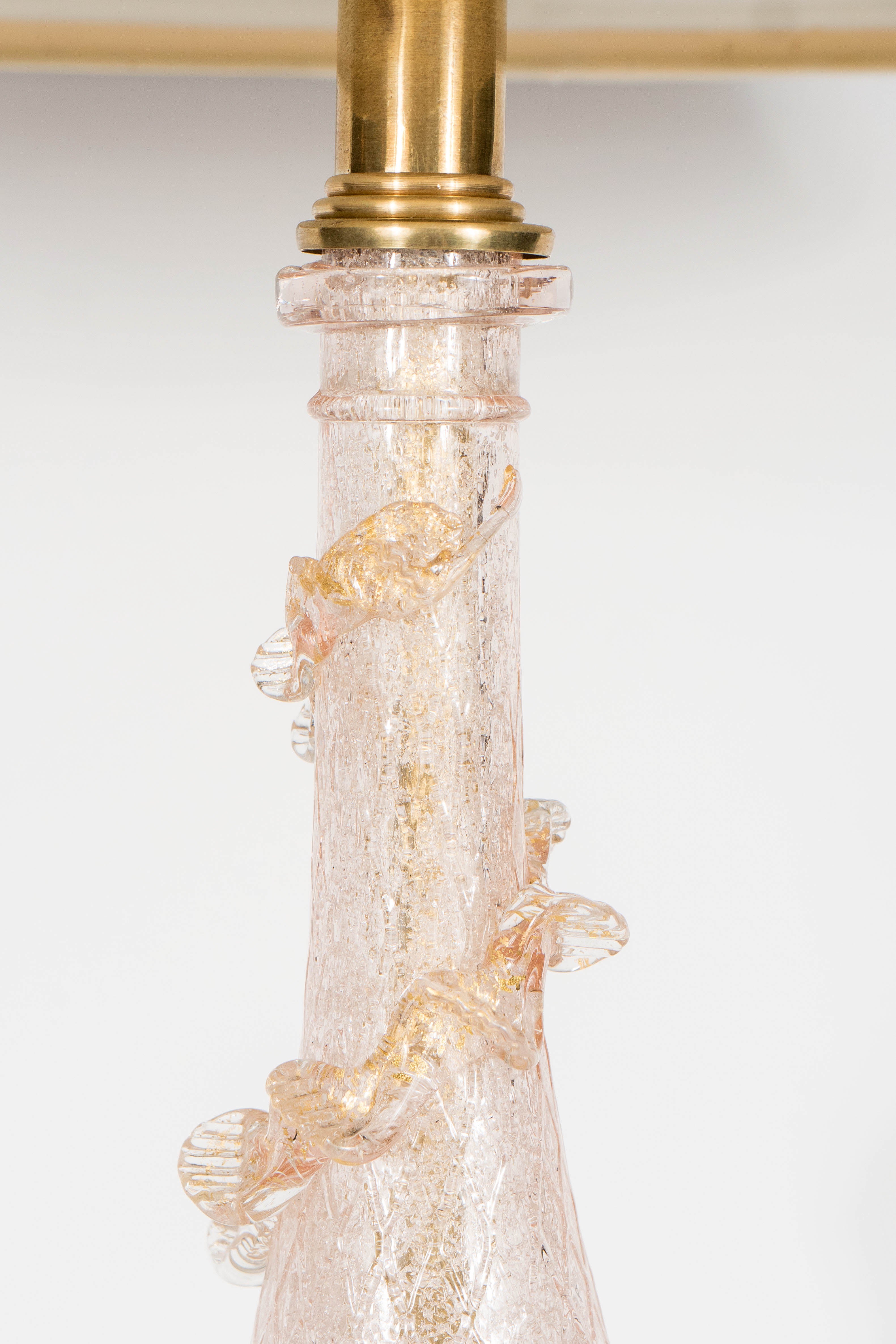 Mid-Century Modern Murano Glass Cordonato D'Oro Lamp by Barovier e Toso in Rose and Gold