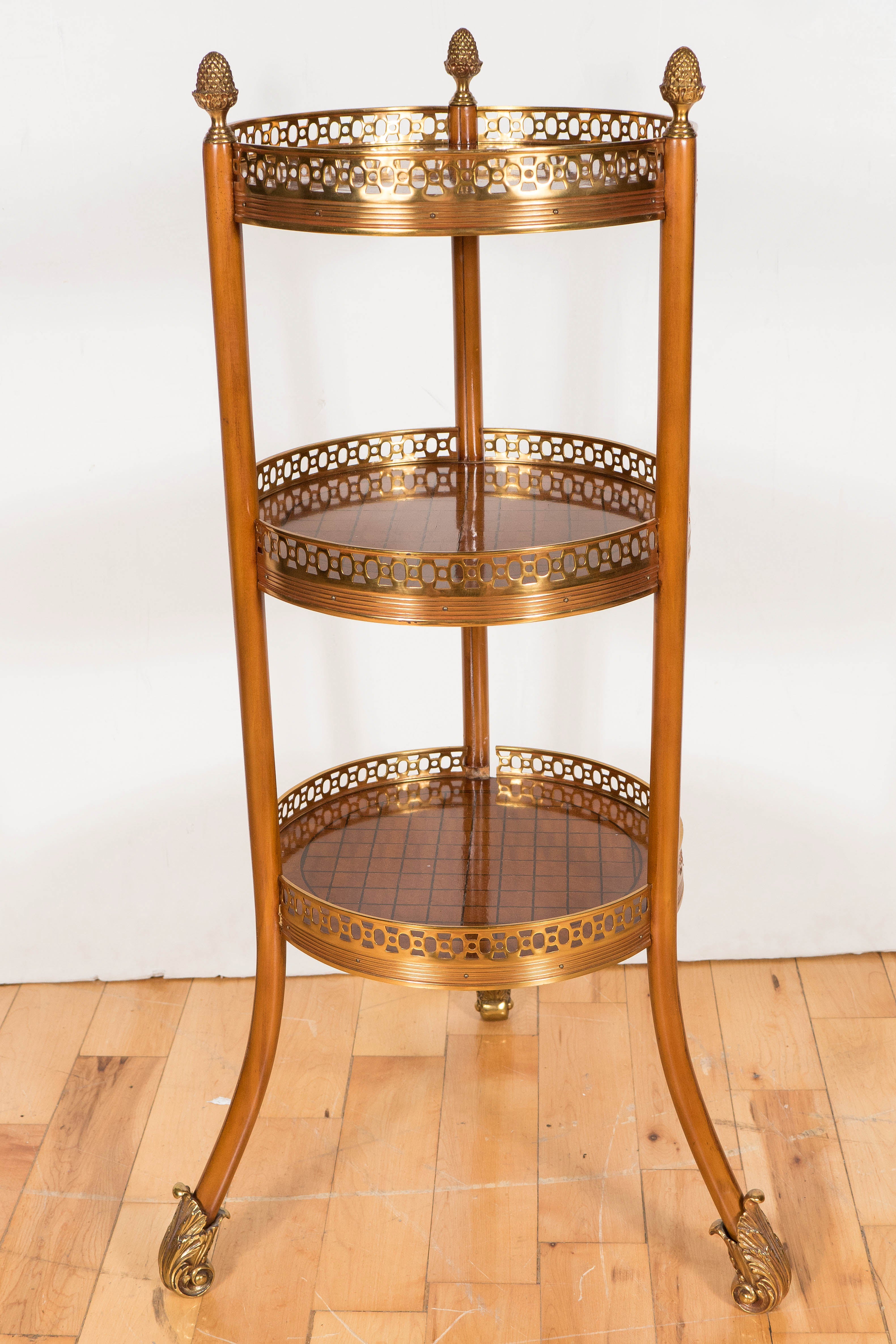  Elegant Three-Tiered Table in Amboyna Wood with Gilded Brass Cage and Accent In Excellent Condition In New York, NY