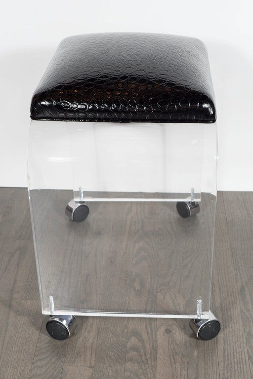 Mid-Century Modernist Waterfall Lucite Stool or Bench with Black Faux Crocodile In Excellent Condition In New York, NY