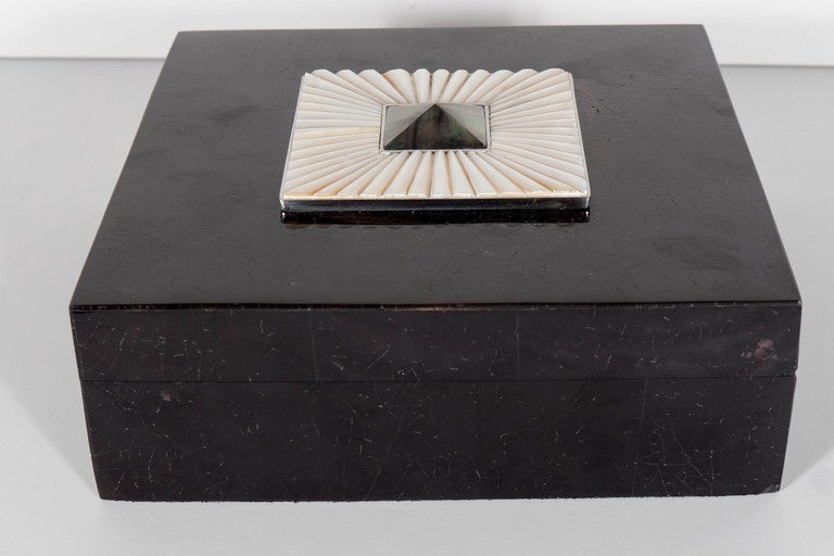 Lux Square Blacktab Shell Box with Allan Shell Overlay and Tahiti Shell Pyramid 1