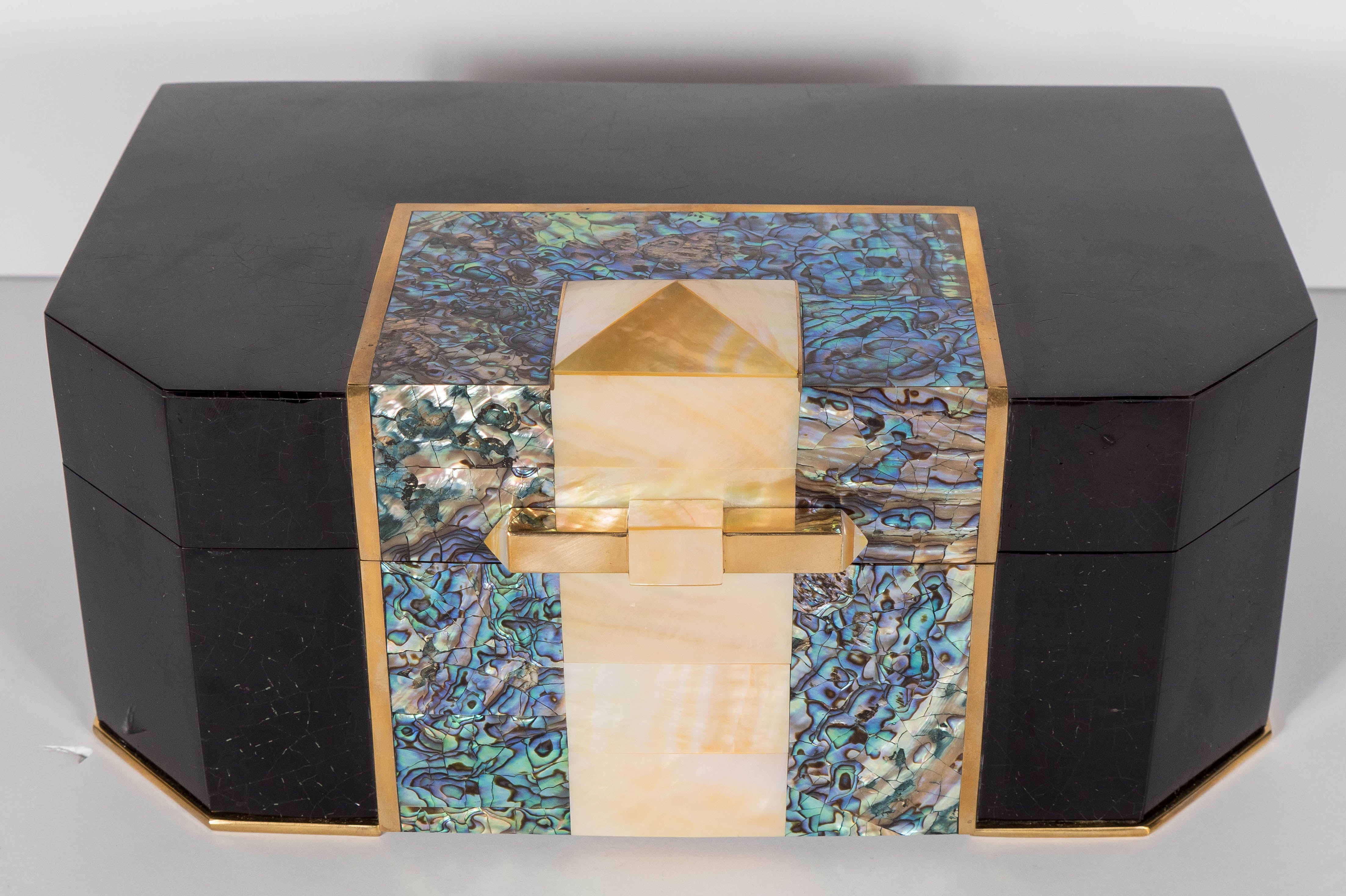 Blacktab Shell Box with Kabibi and Tahiti Shell Inlays with Brass Trims