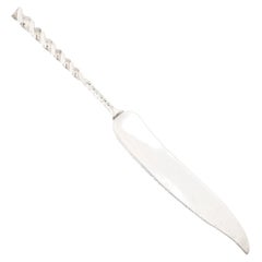 Couteau torsadé en argent massif du mouvement Arts & Crafts, signé « Whiting Manufacturing »