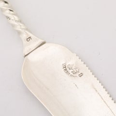 Couteau torsadé en argent massif du mouvement Arts & Crafts, signé « Whiting Manufacturing »