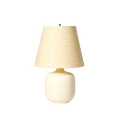Mid-Century Off White Glasierte Keramik-Tischlampen von Lotte & Gunnar Bostlund