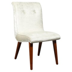 Silla Art Déco de terciopelo y nogal con respaldo de botones, diseñada por Russel Wright para Conant Ball