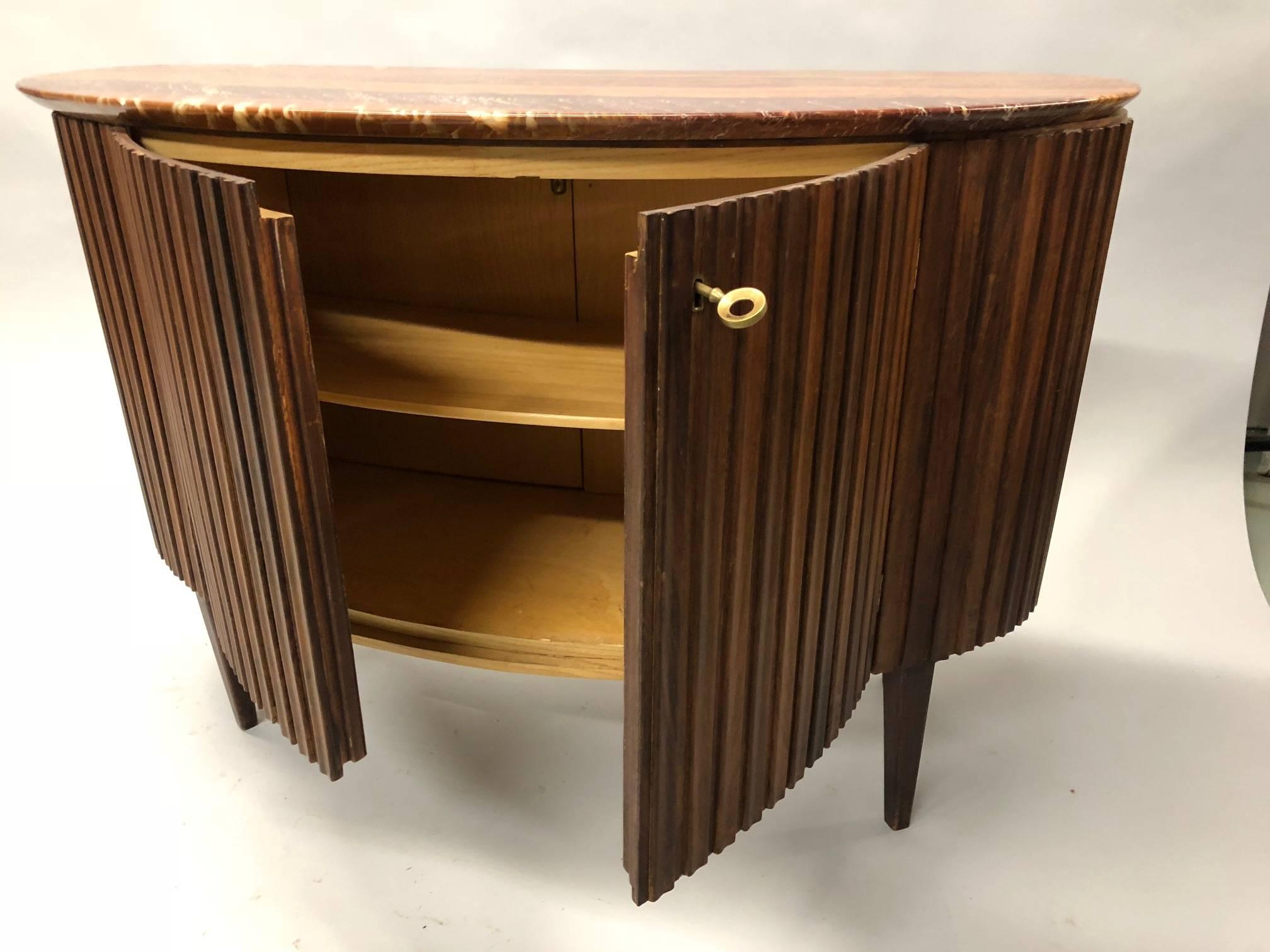 Rare Italian Mid-Century Modern Sideboard/ Bar / Console by Paolo Buffa In Good Condition For Sale In New York, NY