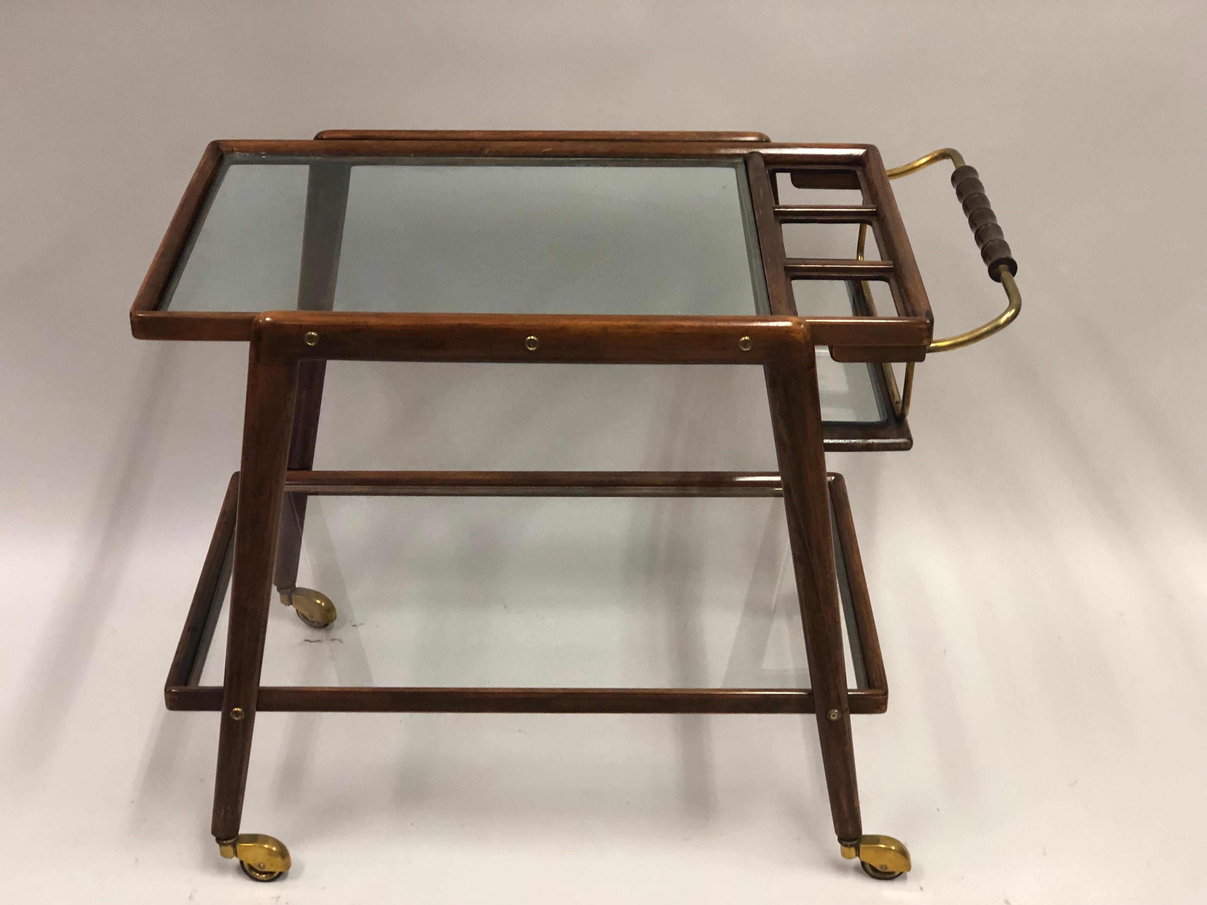 Italian Mid-Century Modern Walnut and Glass Bar Cart by Cesare Lacca In Good Condition In New York, NY