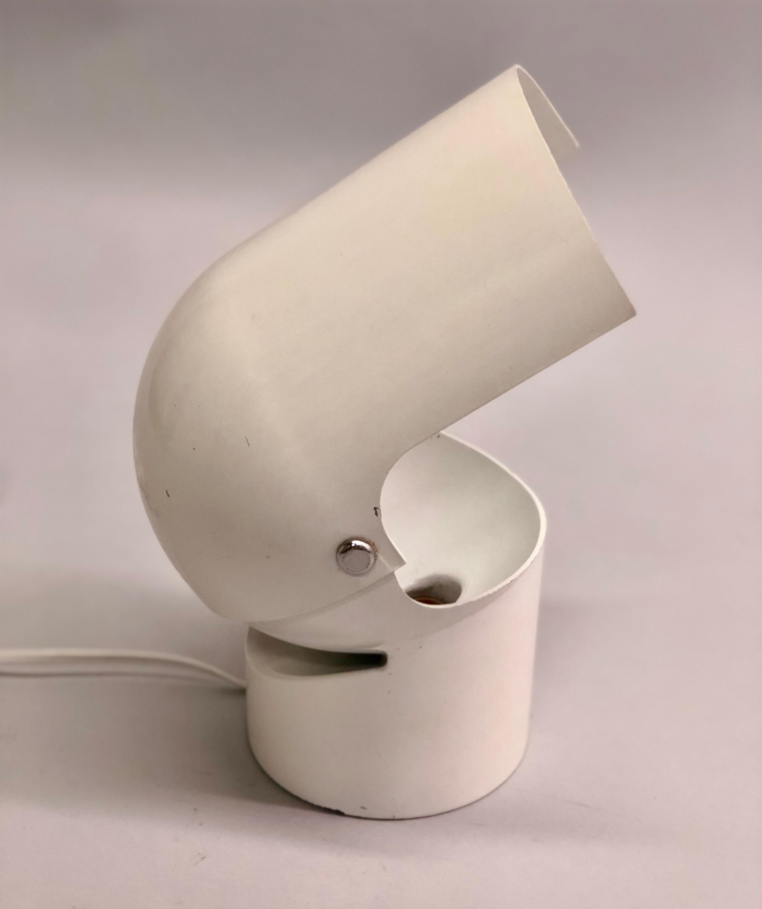 Italian Mid-Century Modern Design 'Pileino' Table Lamp by Gae Aulenti & Artemide In Good Condition In New York, NY