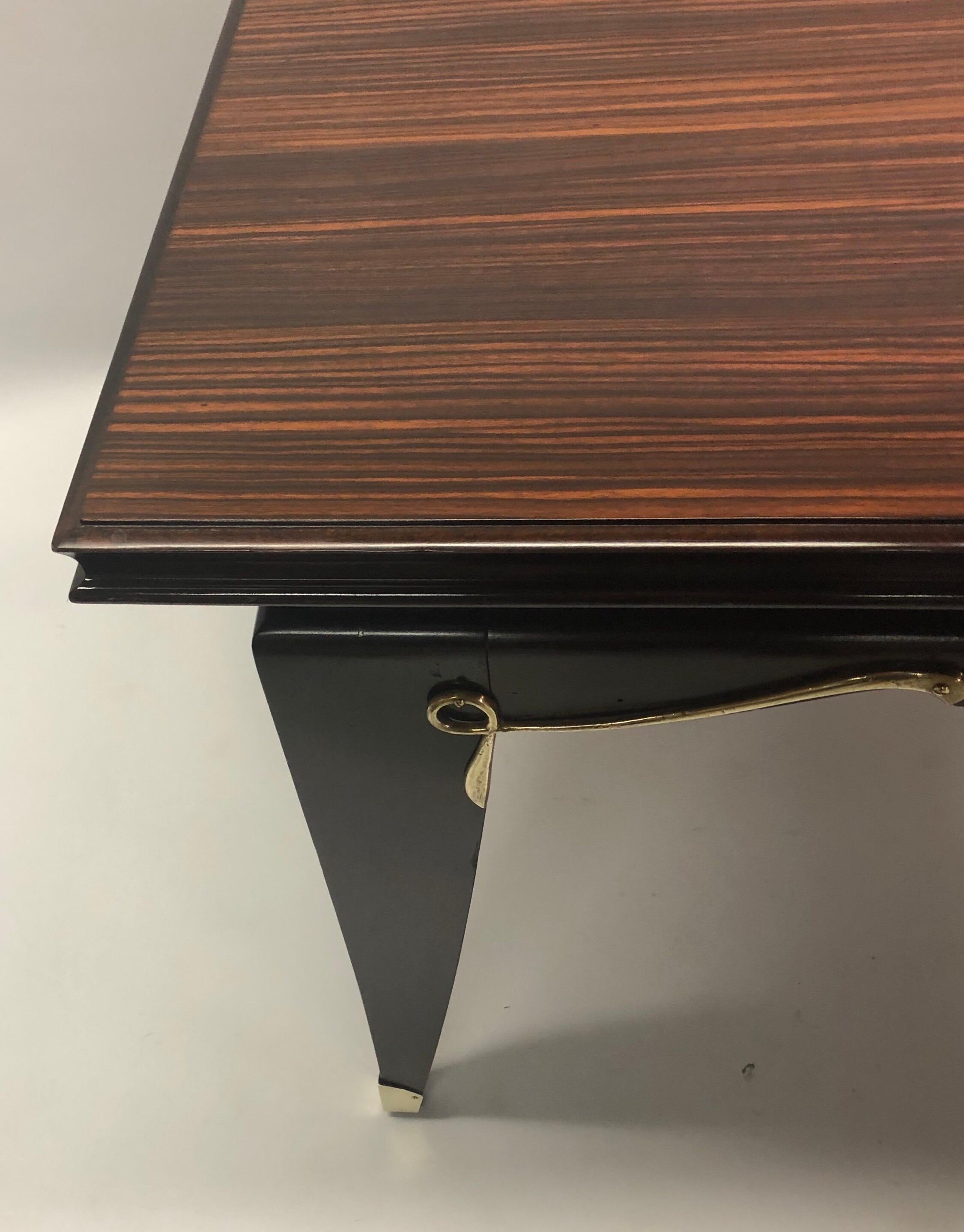 Laiton Table de salle à manger en ébène de Macassar et 2 abattants, par Dominique, Paris, vers 1925 en vente