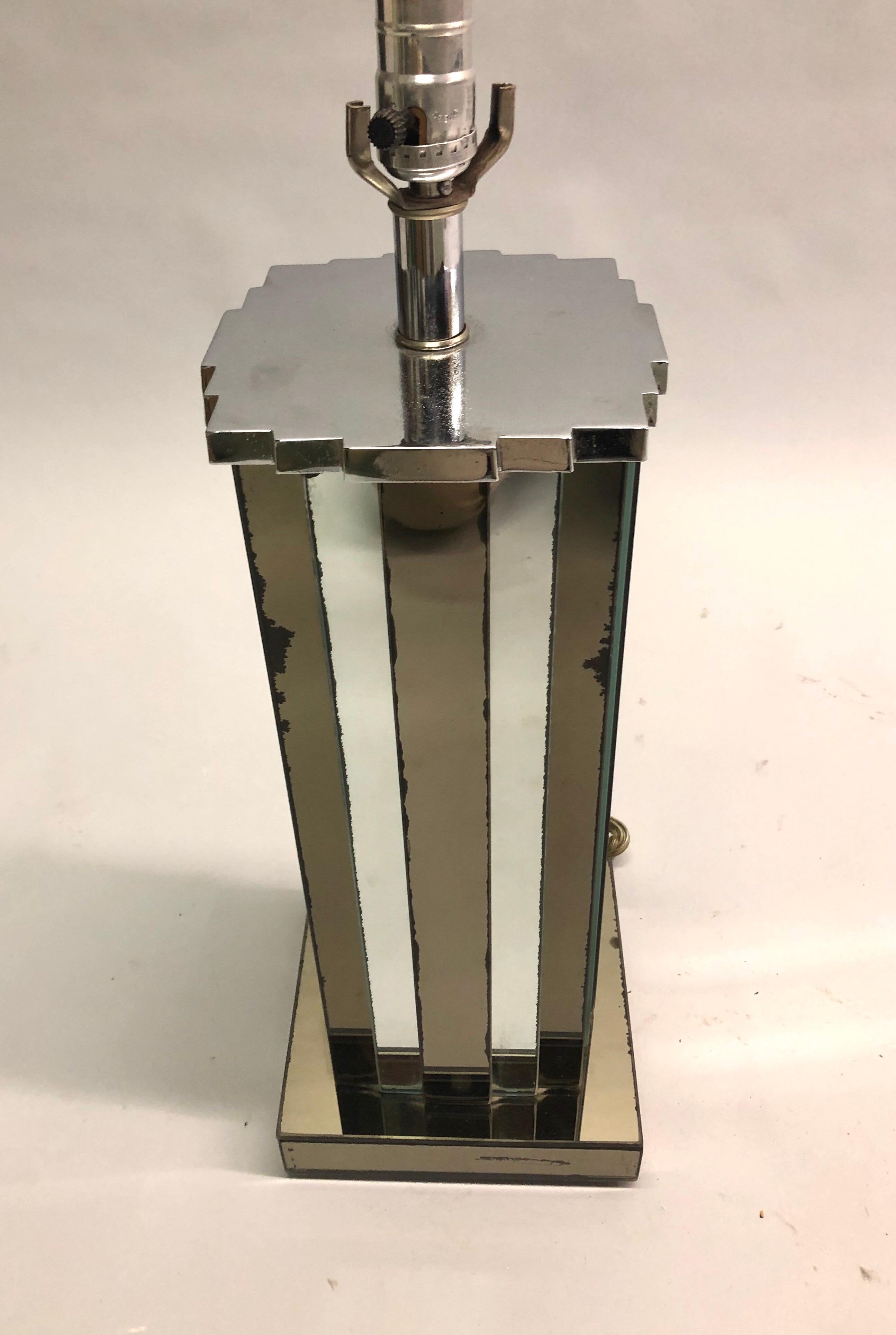 Pair of Mid-Century Modern Mirrored Skyscraper Table Lamps by Paul Frankl In Good Condition For Sale In New York, NY