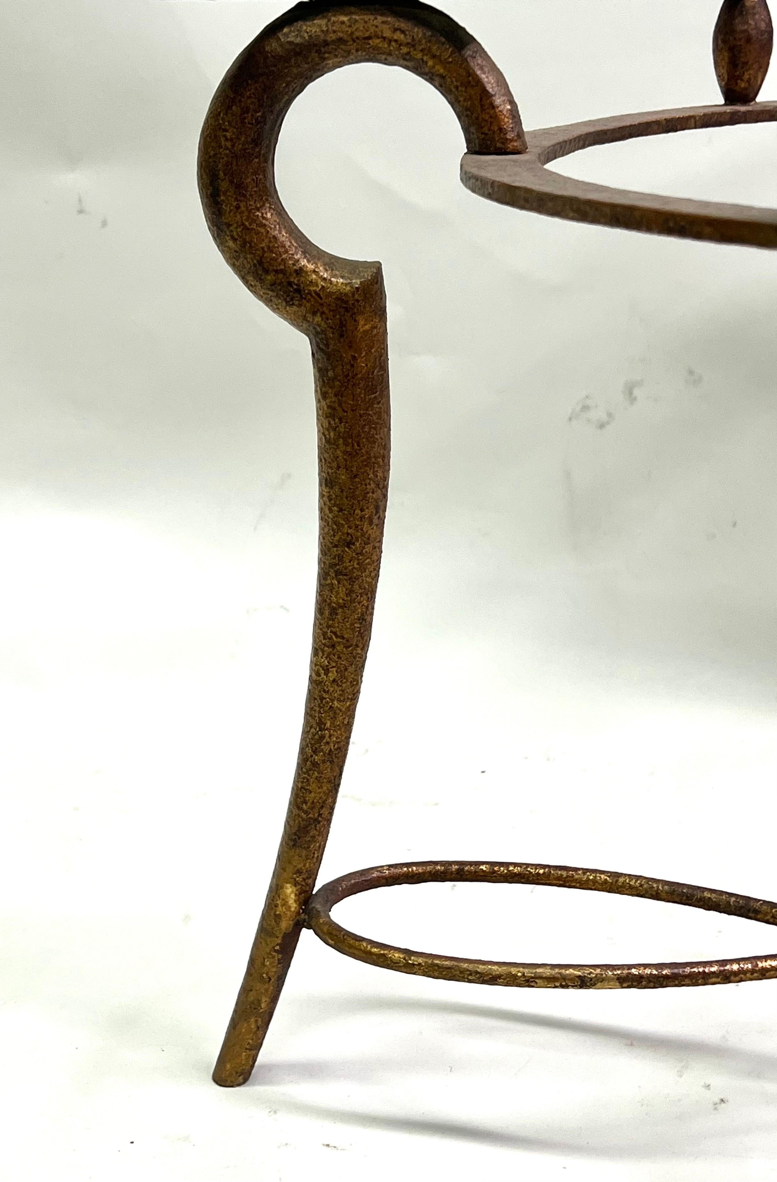 Milieu du XXe siècle Table basse en fer forgé doré par Rene His, 1940 en vente