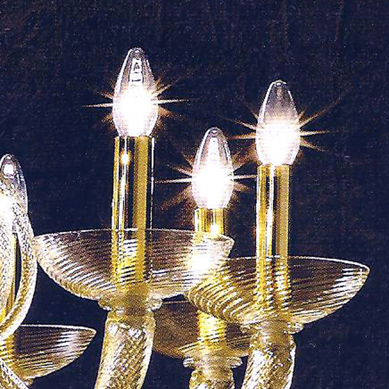 Large Mid-Century Modern Style Twelve-Arm Gold Murano Glass Chandelier For Sale 3