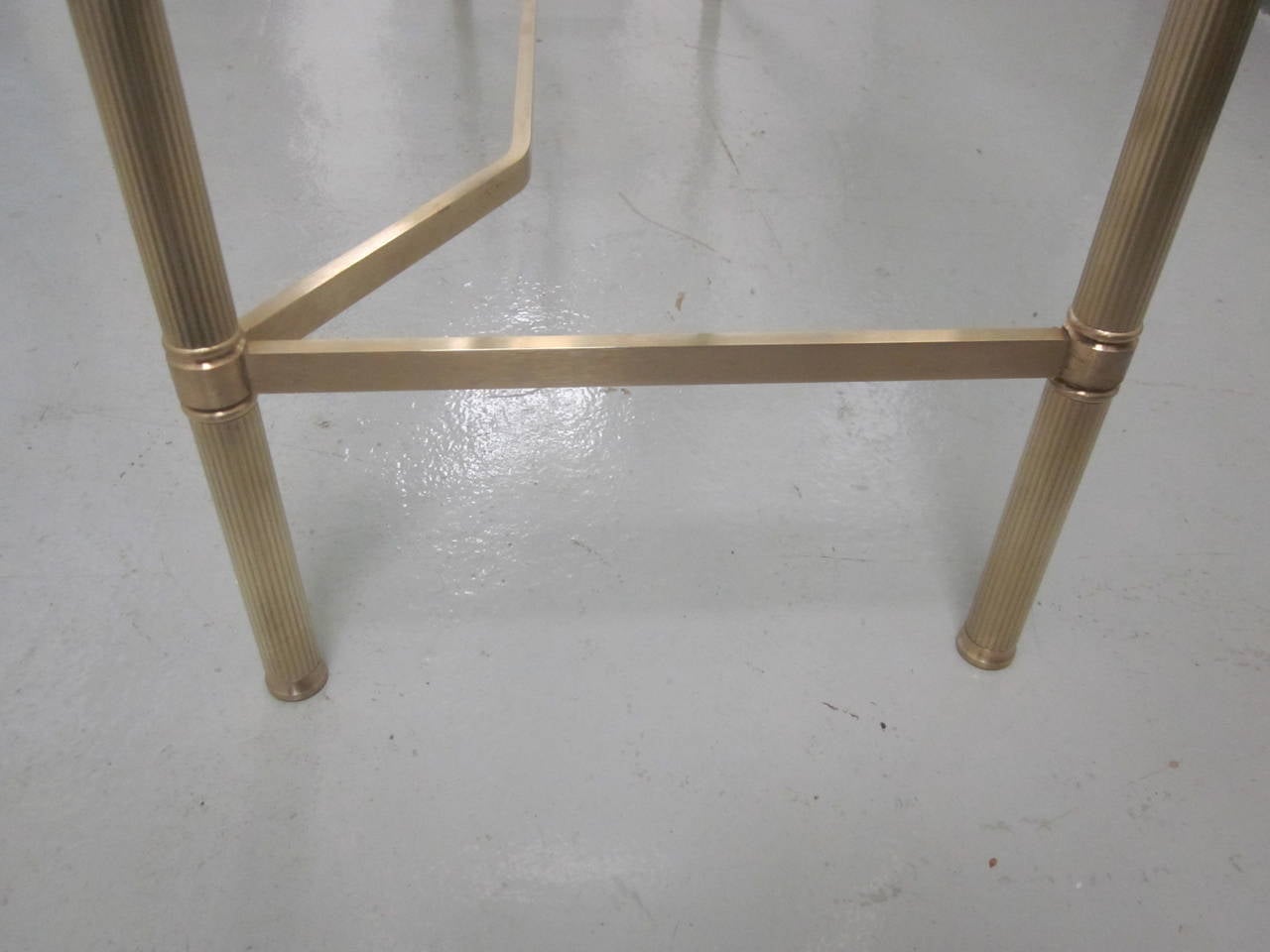 French Midcentury Brass and Reverse Painted Glass Console / Sofa Table, Baguès For Sale 3