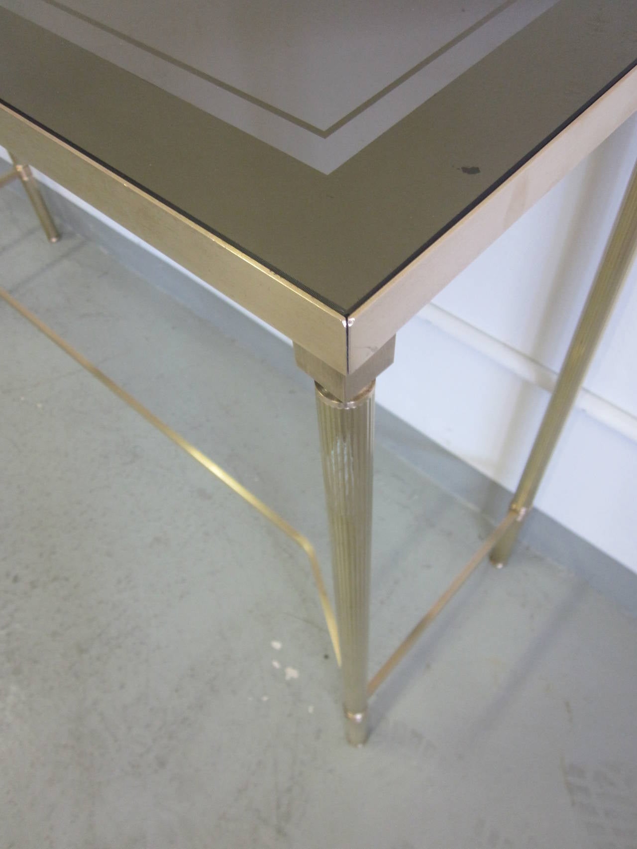 French Midcentury Brass and Reverse Painted Glass Console / Sofa Table, Baguès For Sale 4