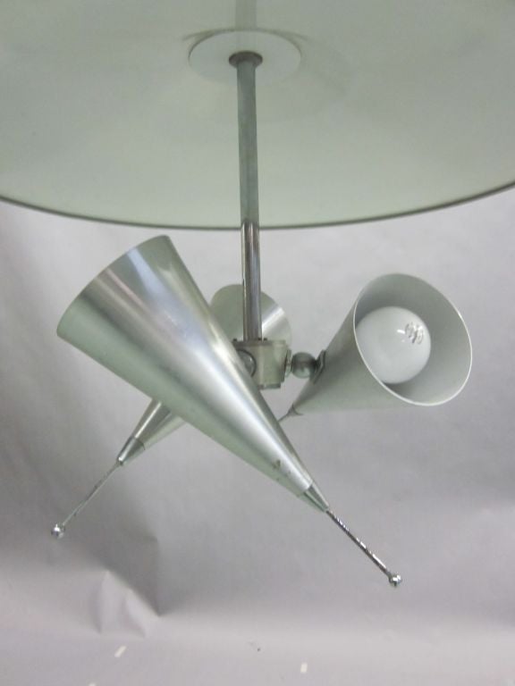 Italian Midcentury Adjustable Triple Reflector Pendant Attributed to Stilnovo In Good Condition For Sale In New York, NY