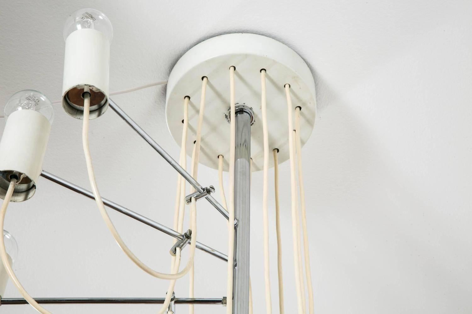 Enameled French Mid-Century Minimalist 'A16' Chandelier by Alain Richard for Disderot For Sale