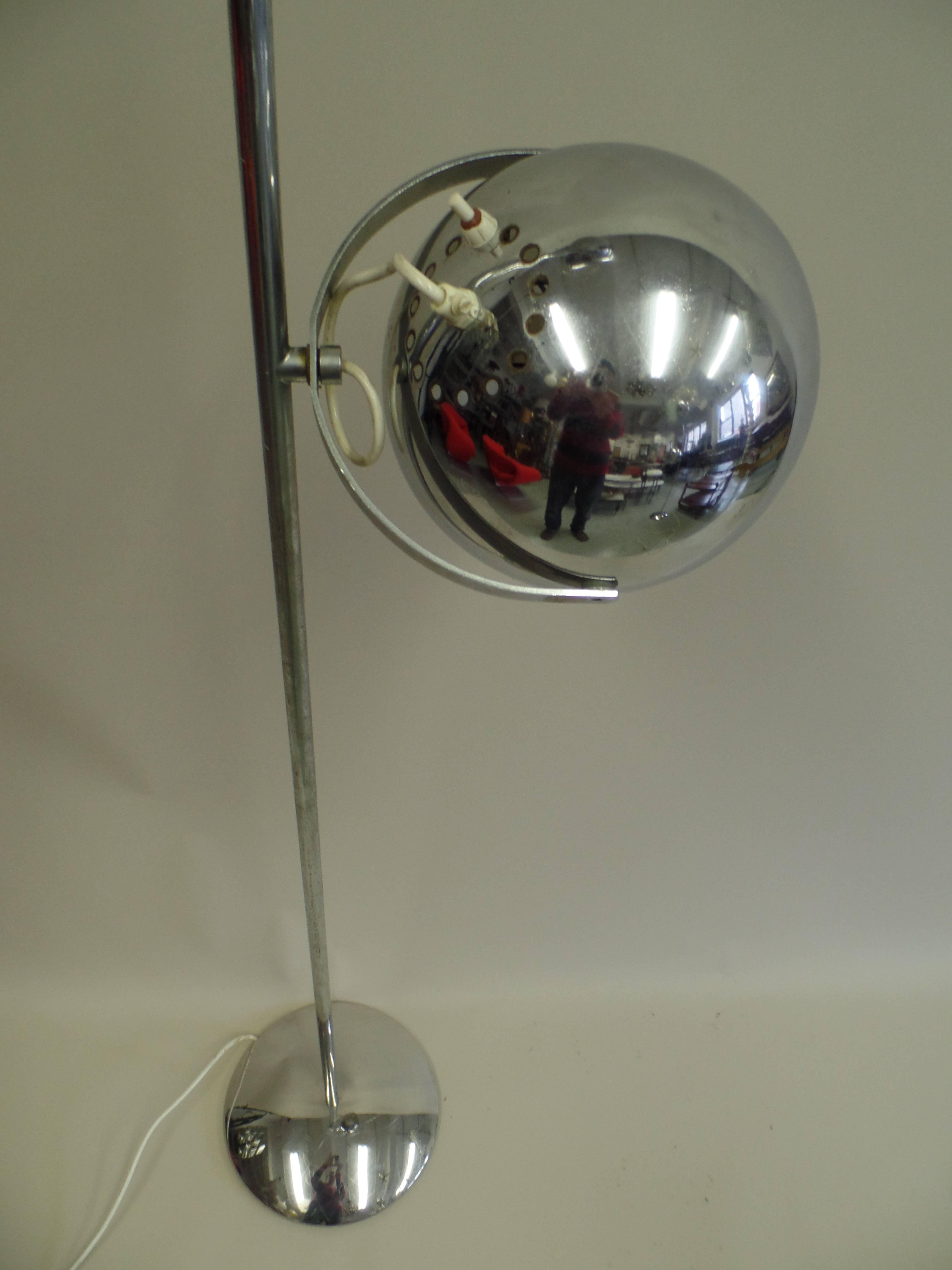 Large Italian Mid-Century Modern / Space Age Nickel Floor Lamps, Reggiani, Pair For Sale 1