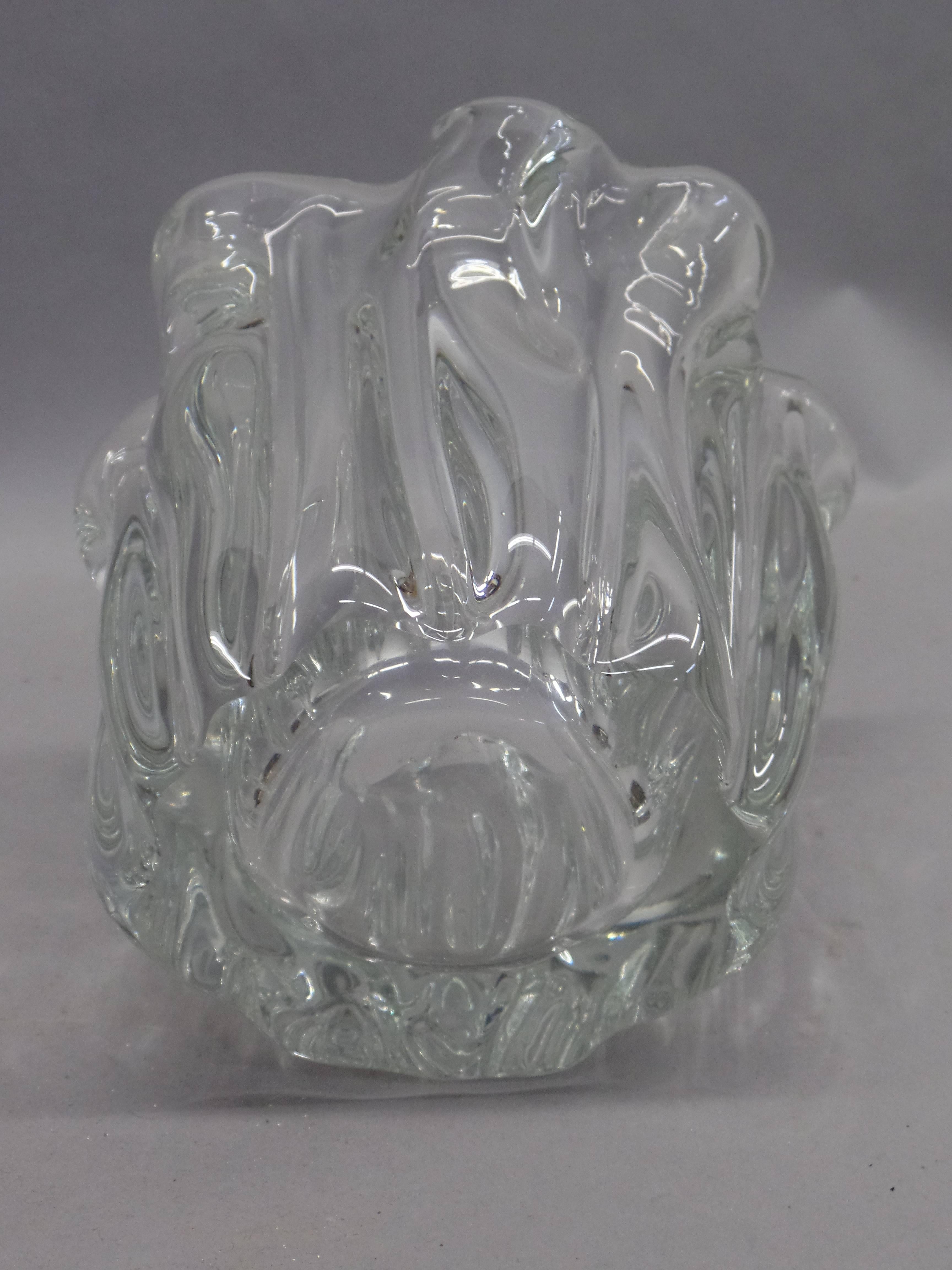 Scandinavian Mid-Century Organic Modern Blown Glass Vase by Timo Sarpaneva For Sale 2
