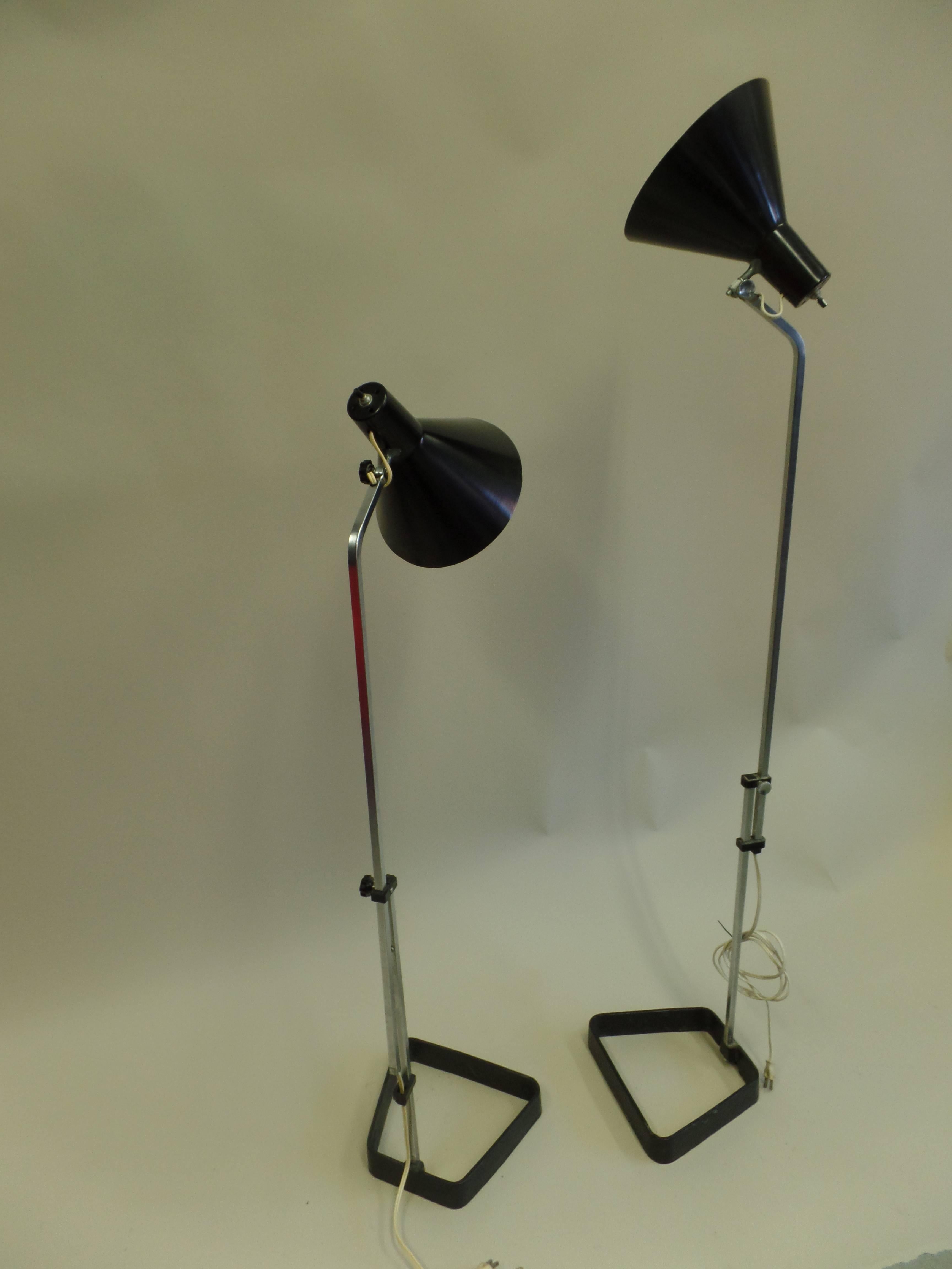 Pair of Scandinavian Mid-Century Modern Height Adjustable Floor Lamps In Good Condition In New York, NY
